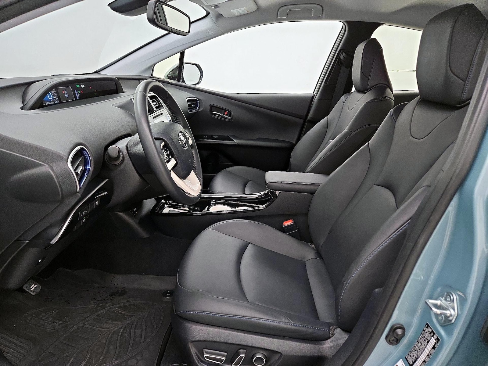 2017 Toyota Prius Four - Photo 12