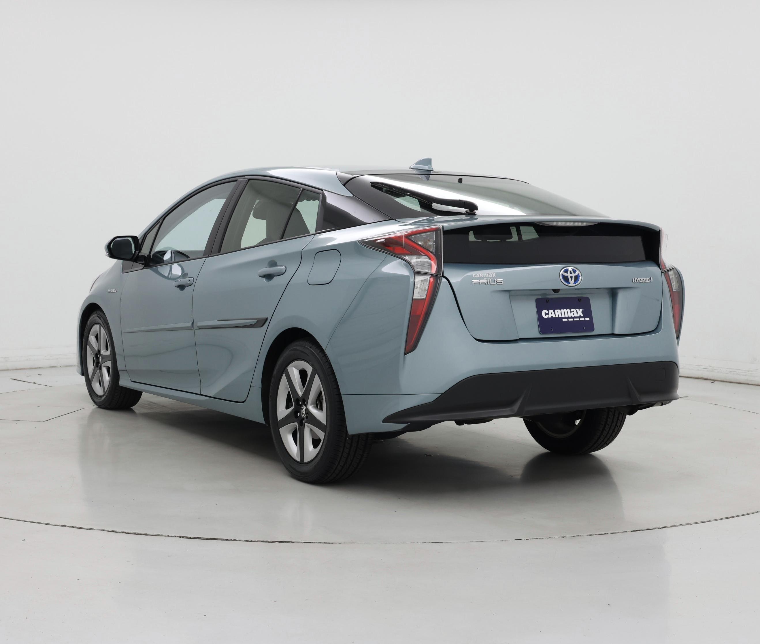 Thumbnail: 2017 Toyota Prius - 2