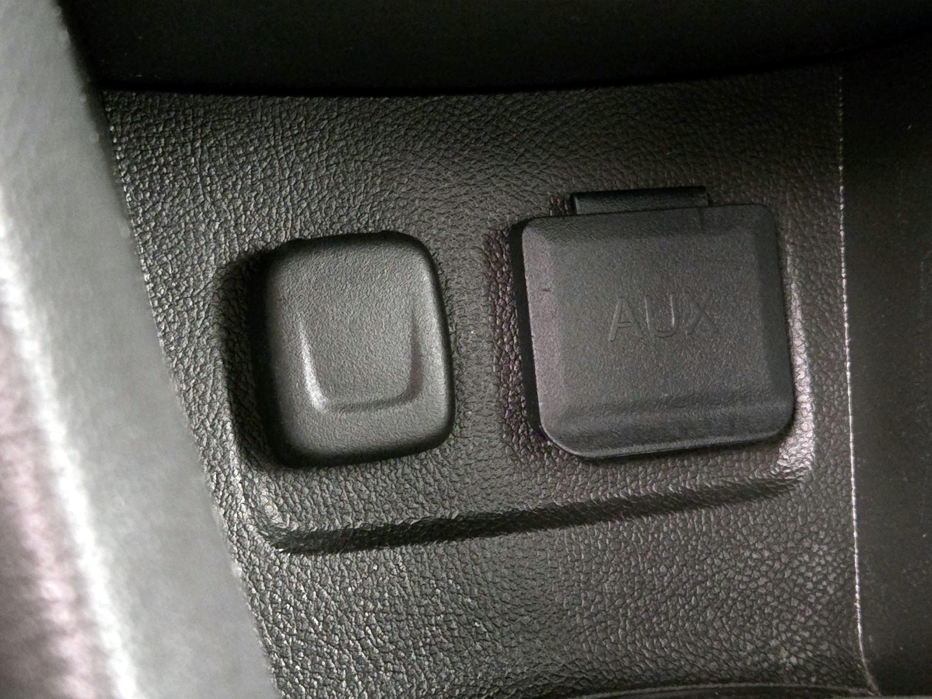 Thumbnail: 2016 Buick Encore - 18