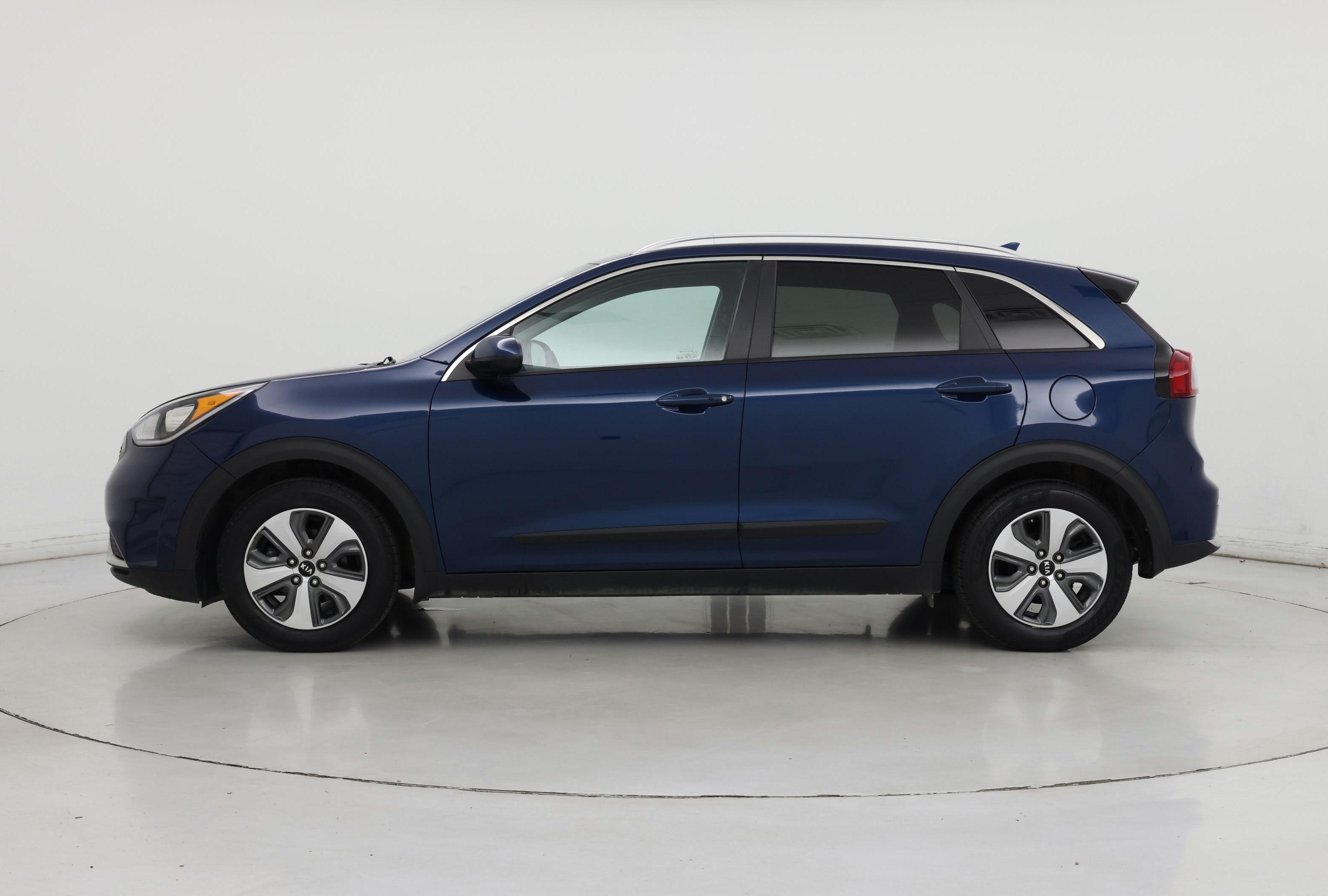 Thumbnail: 2019 Kia Niro - 3