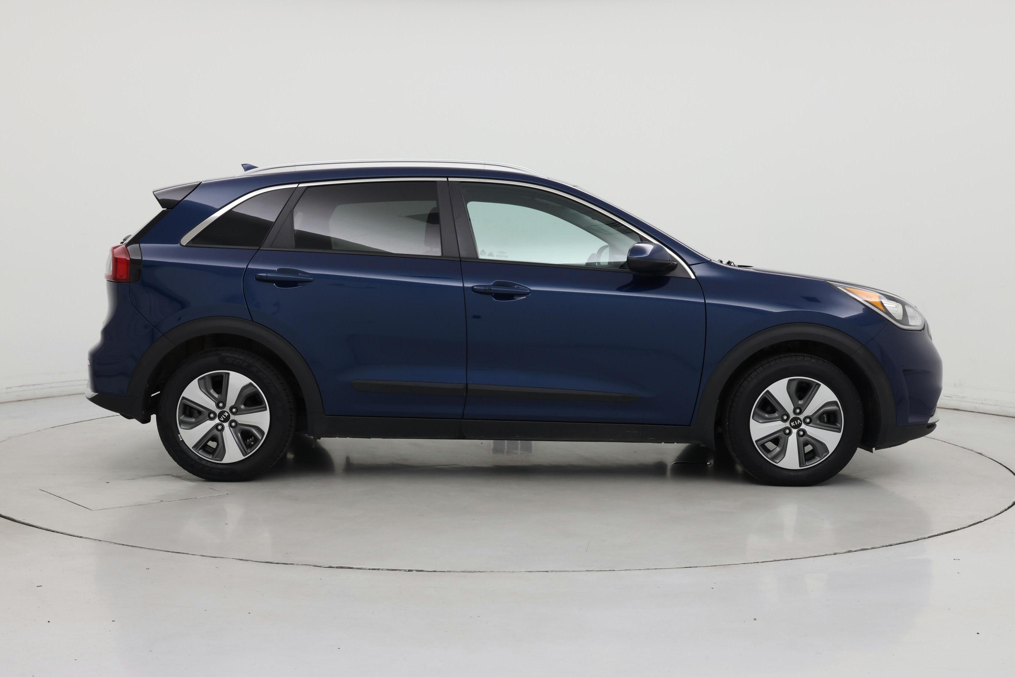 Thumbnail: 2019 Kia Niro - 7