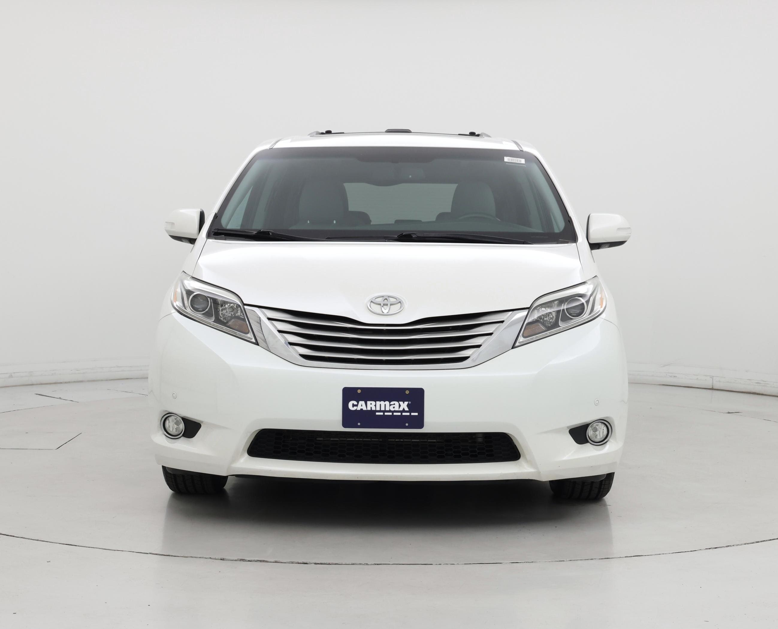 Thumbnail: 2016 Toyota Sienna - 5