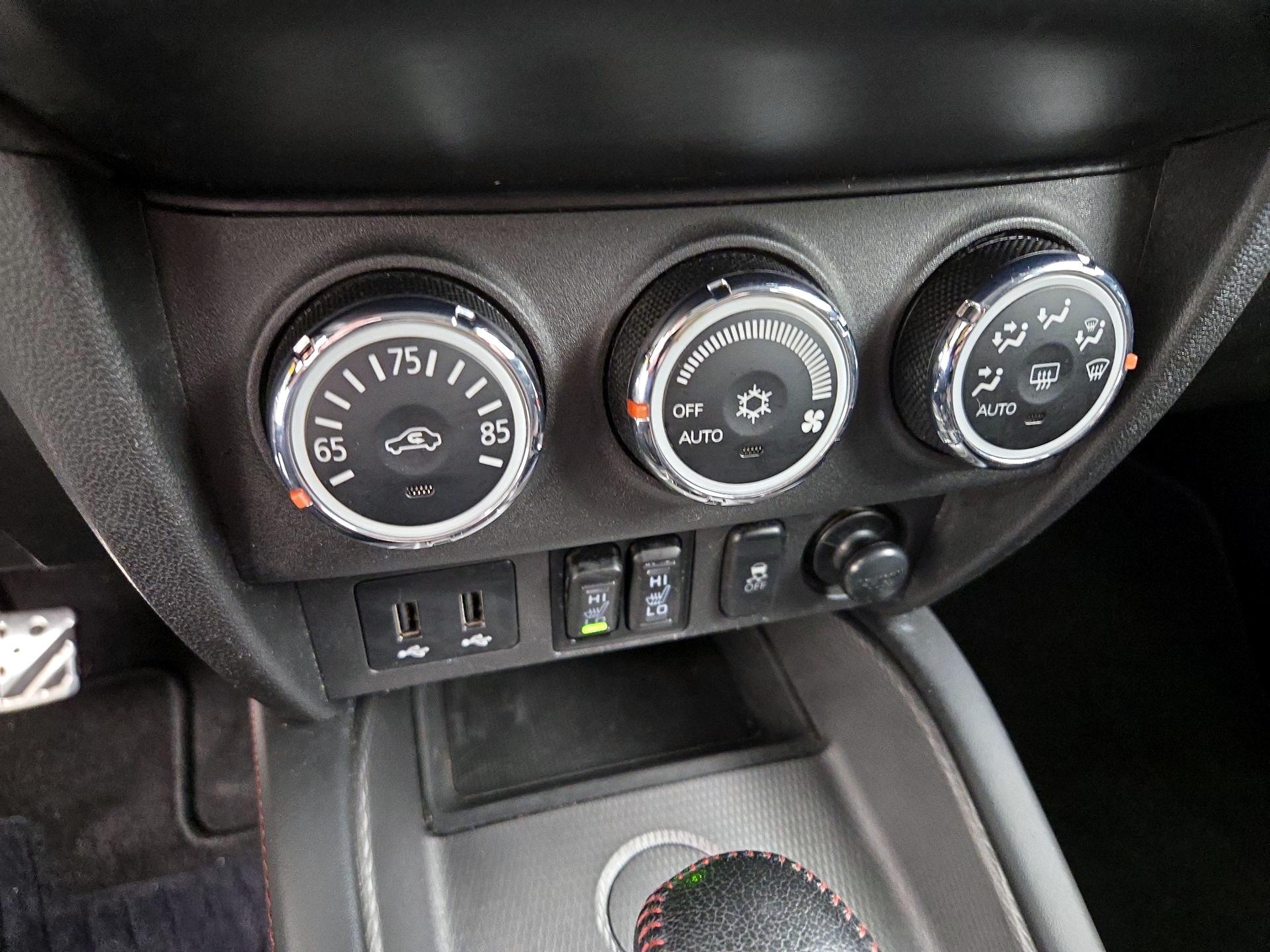 Thumbnail: 2019 Mitsubishi Outlander Sport - 16