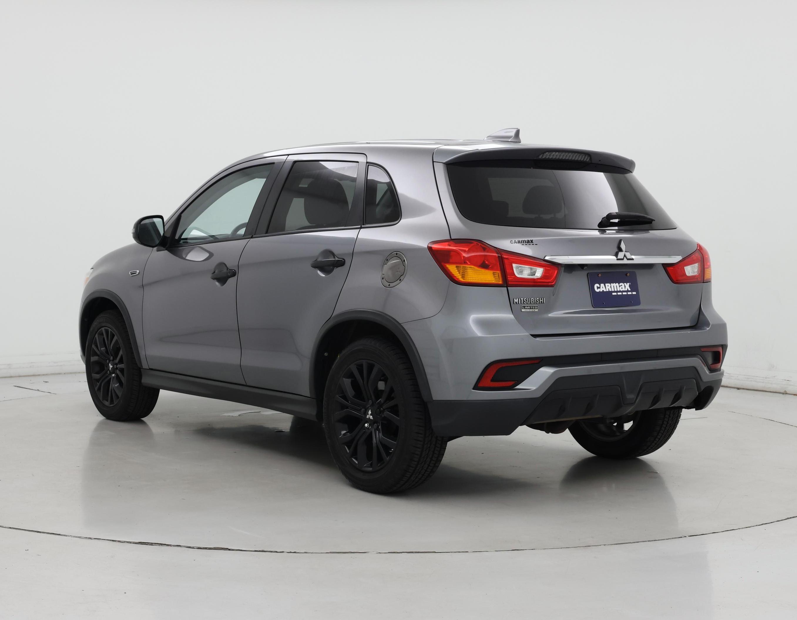 Thumbnail: 2019 Mitsubishi Outlander Sport - 2