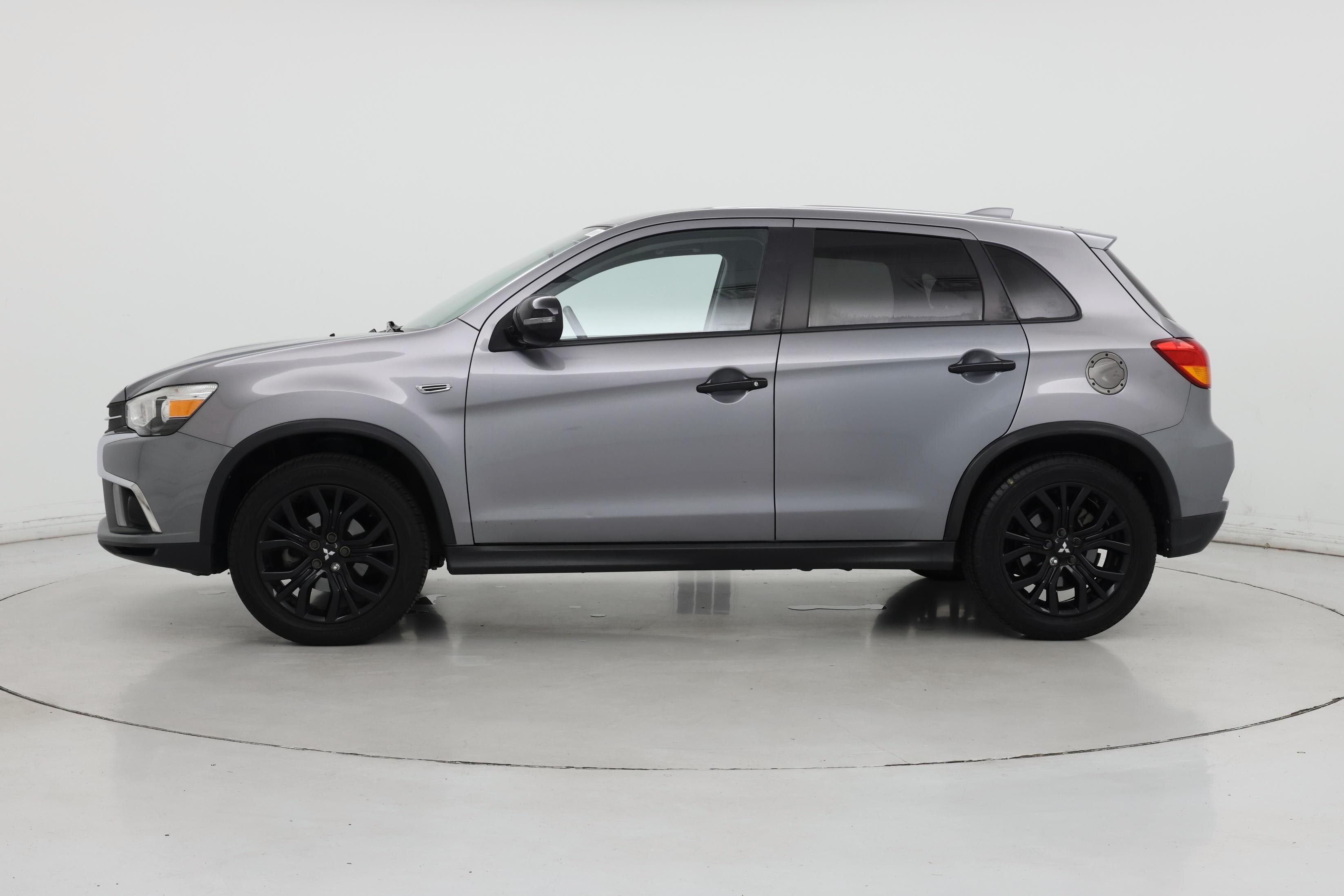 Thumbnail: 2019 Mitsubishi Outlander Sport - 3