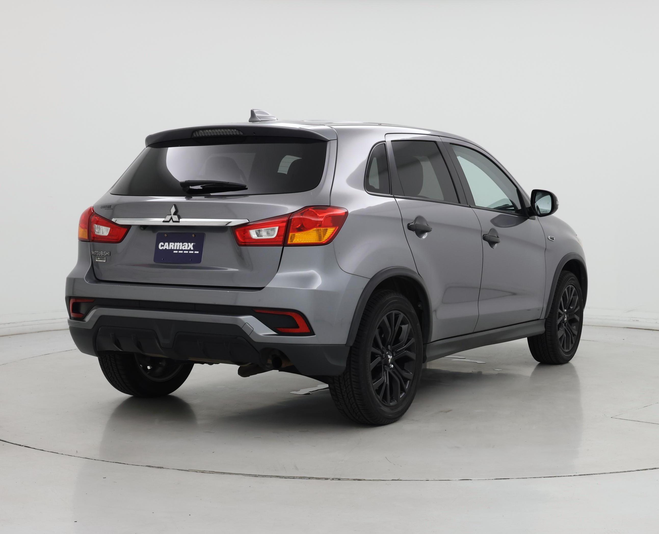 Thumbnail: 2019 Mitsubishi Outlander Sport - 8