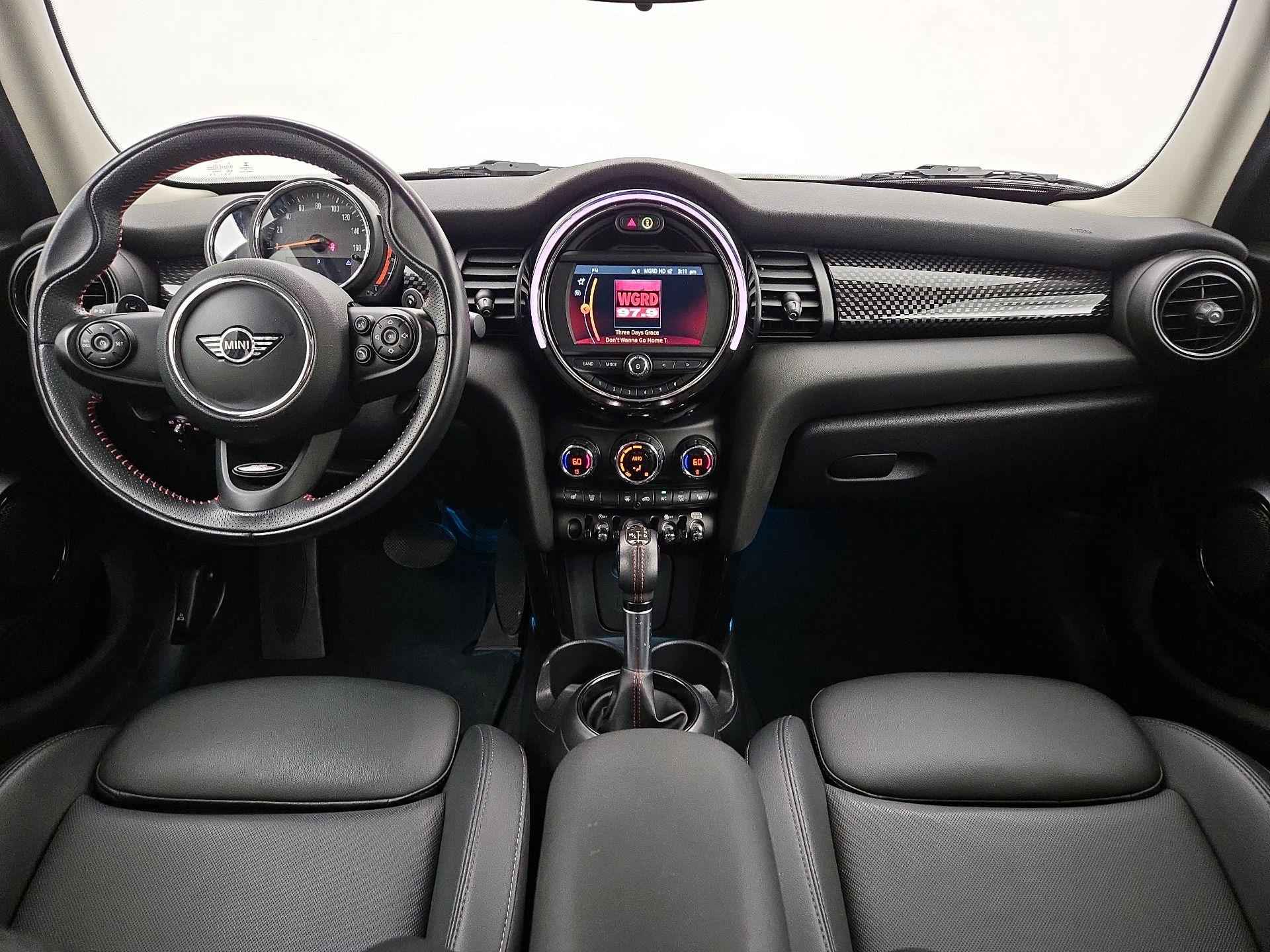 Thumbnail: 2019 MINI Cooper Hardtop - 9