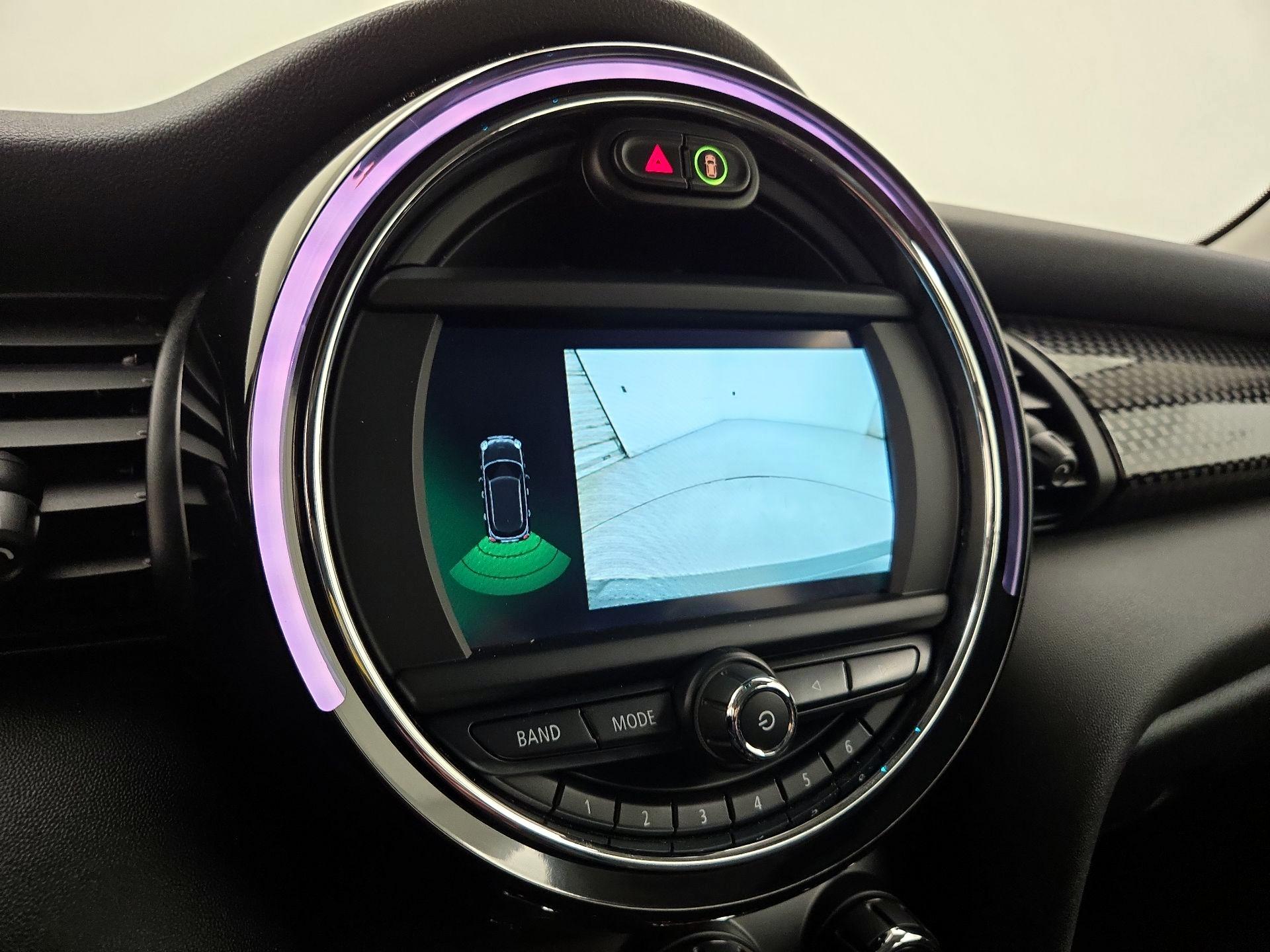 Thumbnail: 2019 MINI Cooper Hardtop - 14