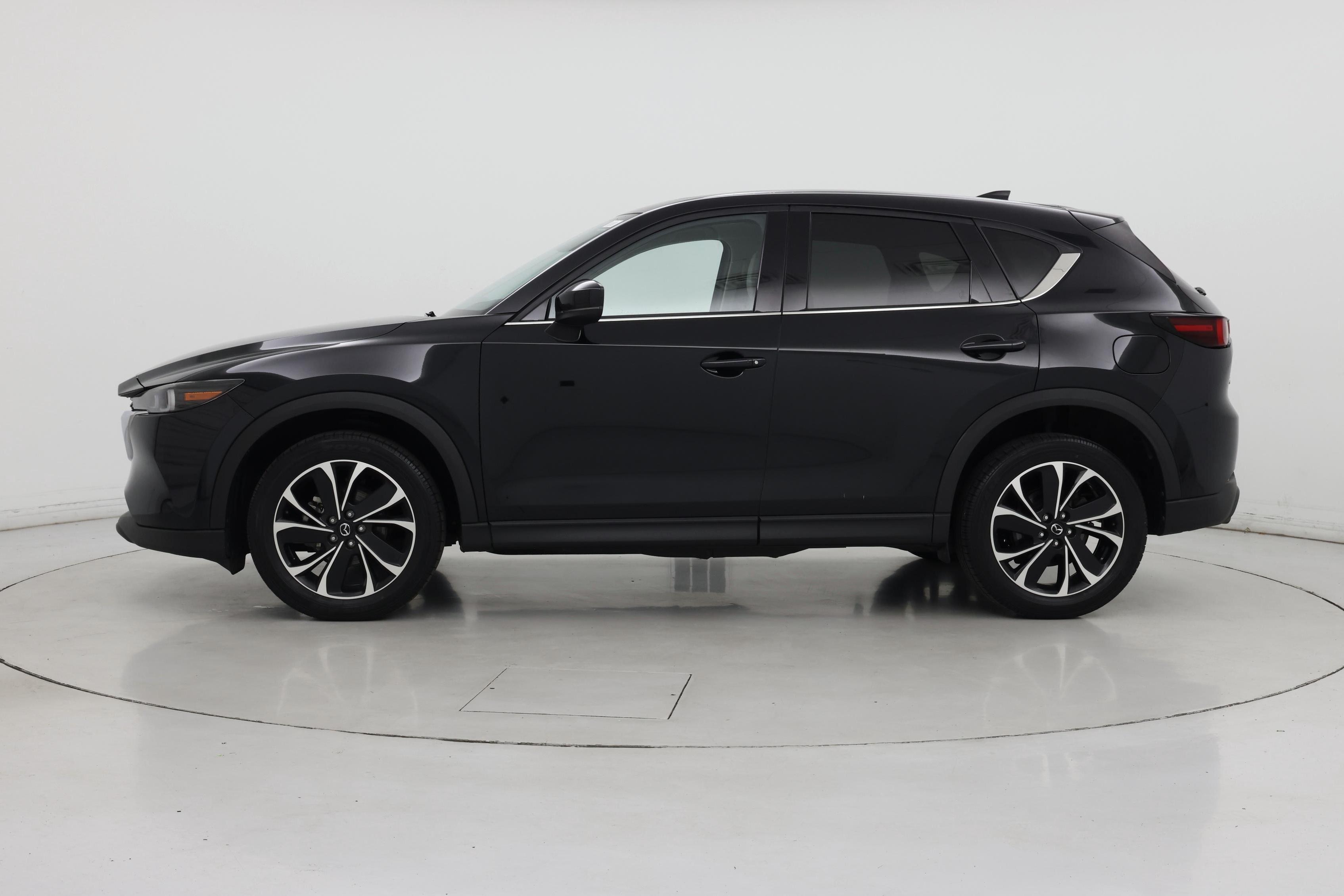 Thumbnail: 2023 Mazda CX-5 - 3