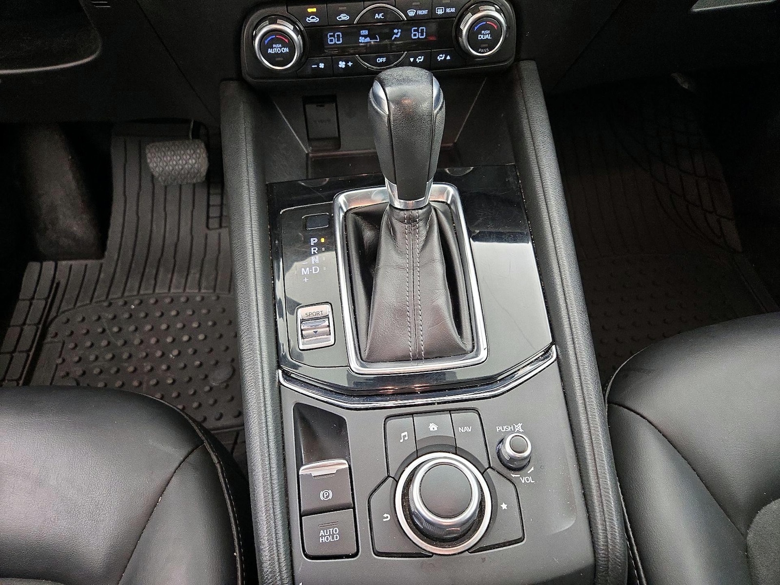 Photo 18