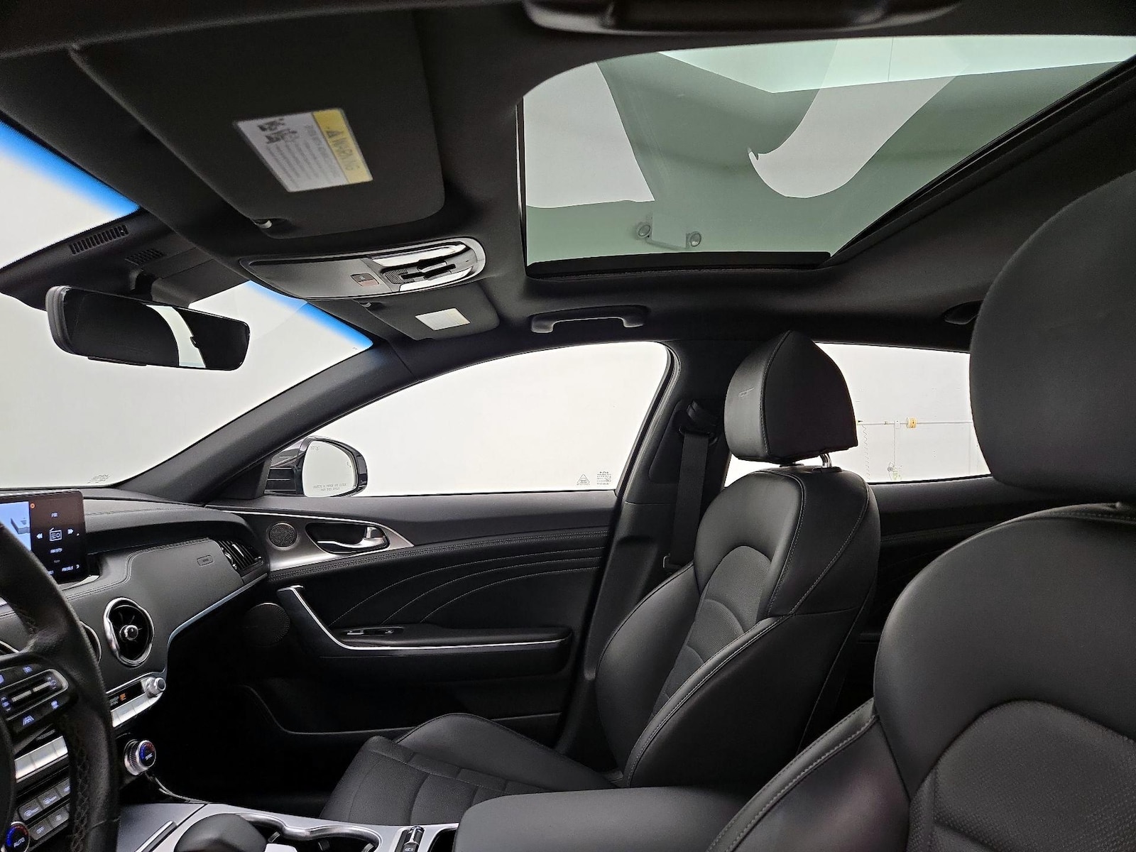 Sunroof(s) & Overhead Airbags