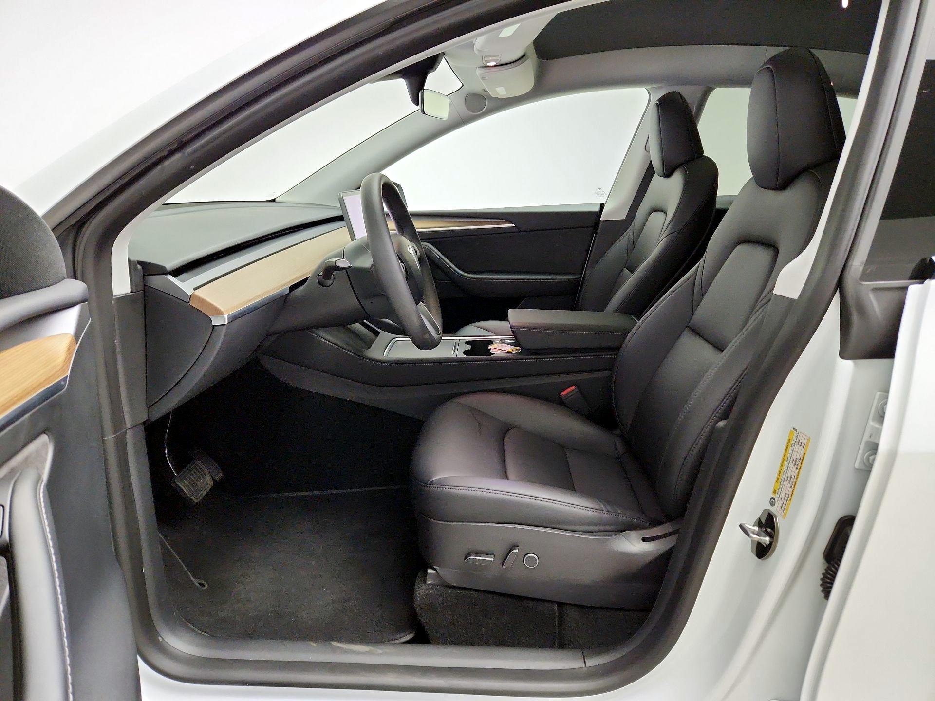 Thumbnail: 2023 Tesla Model Y - 11