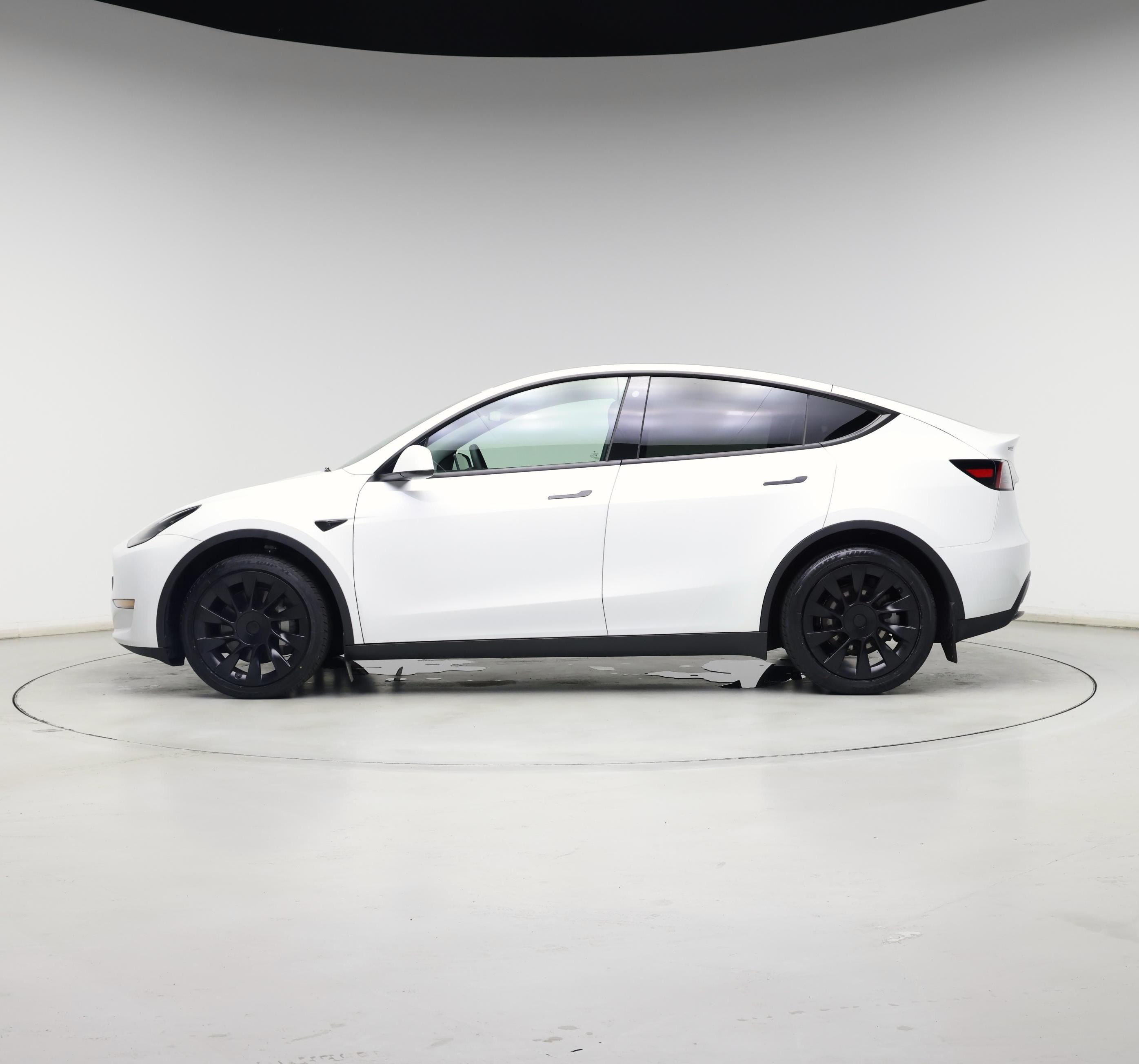Thumbnail: 2023 Tesla Model Y - 3