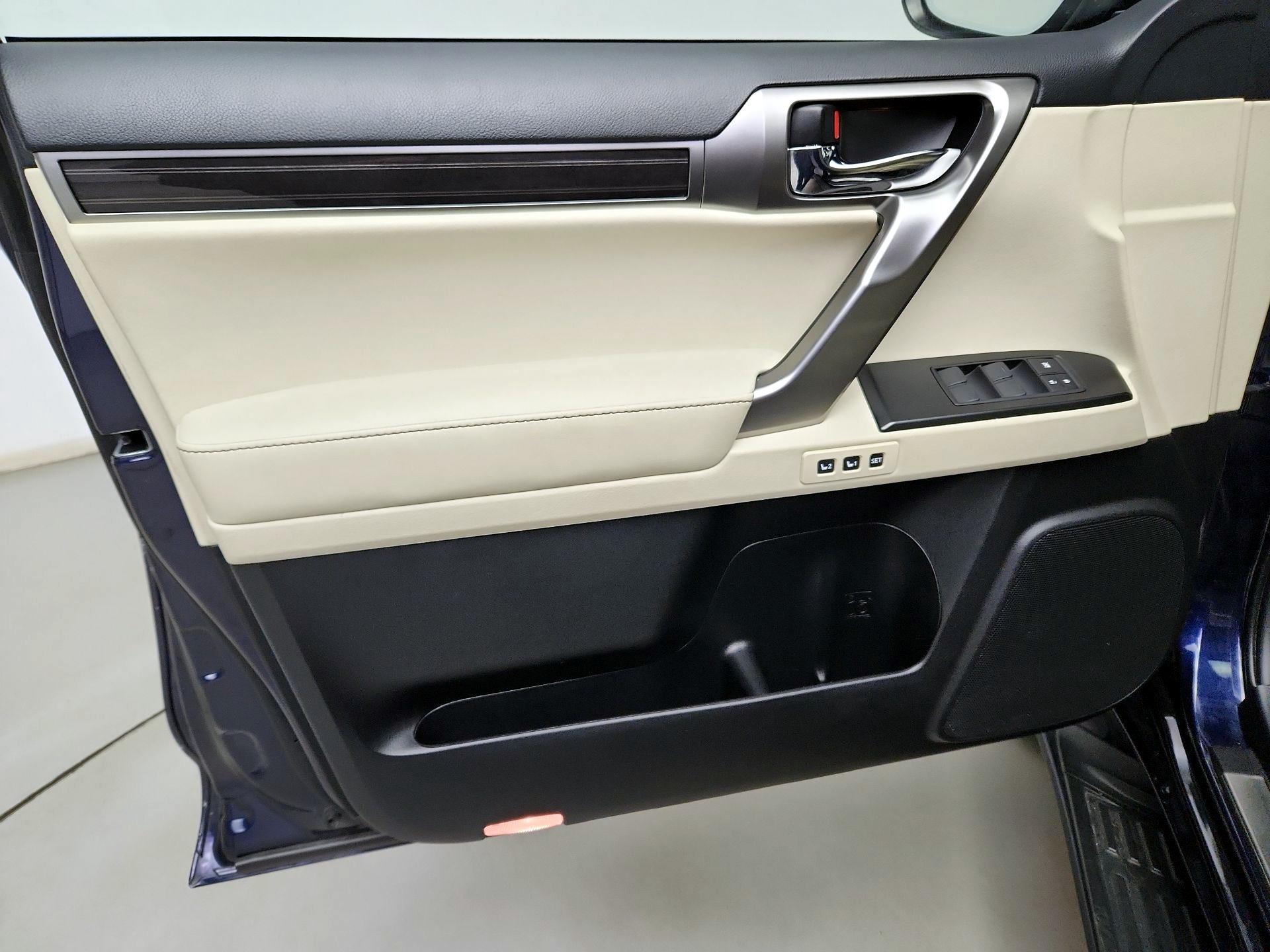 Thumbnail: 2023 Lexus GX - 12