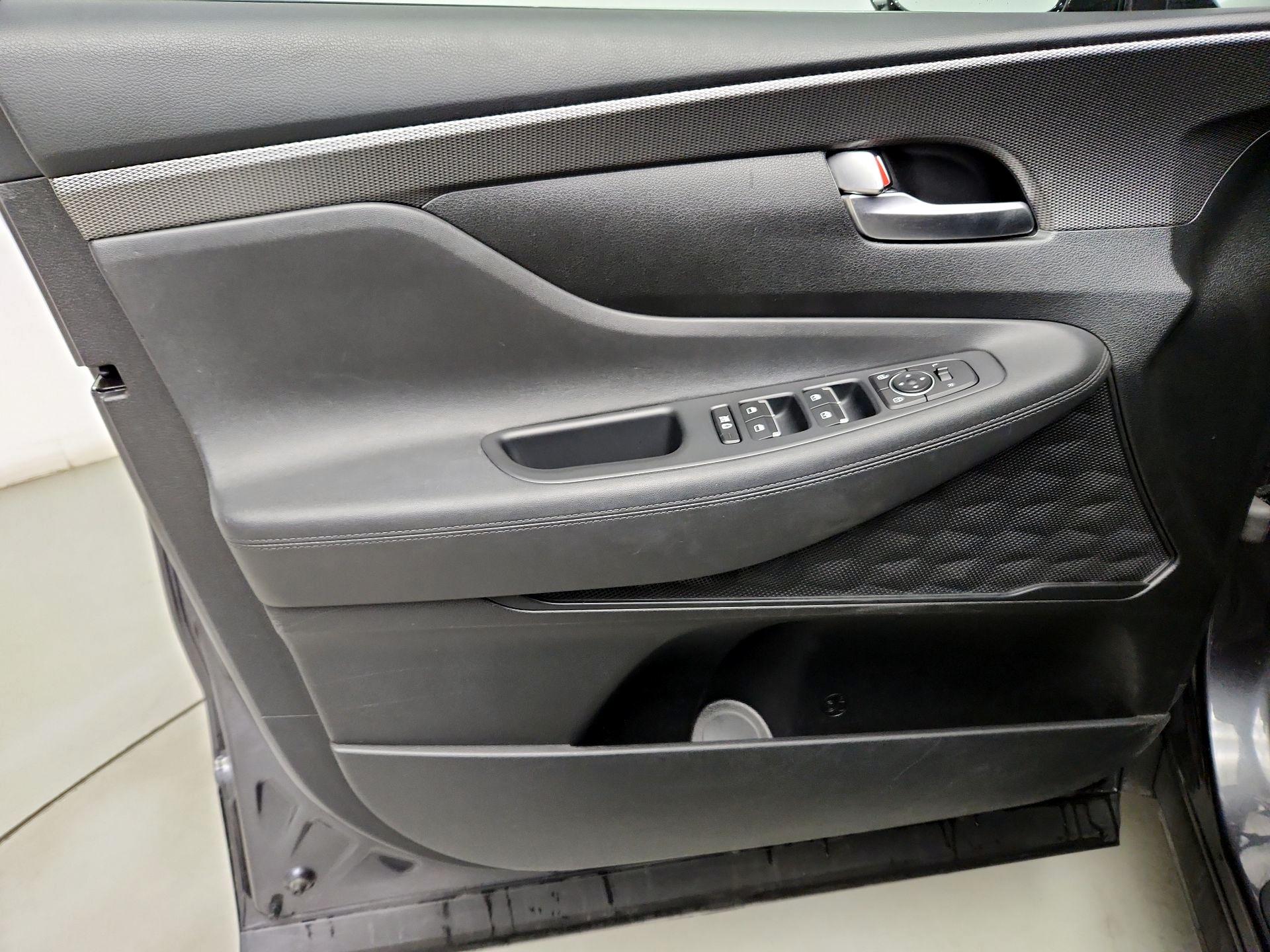 Thumbnail: 2020 Hyundai Santa Fe - 12