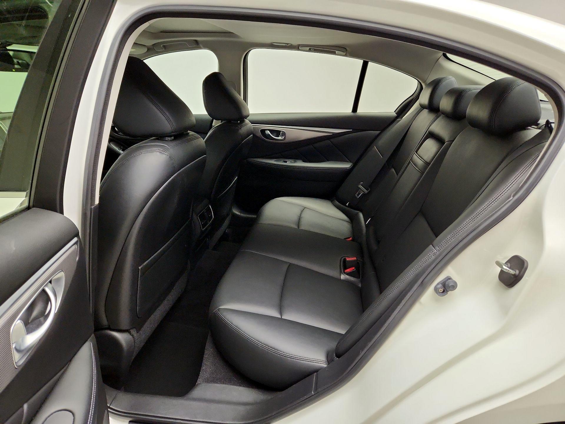 Thumbnail: 2014 INFINITI Q50 - 20