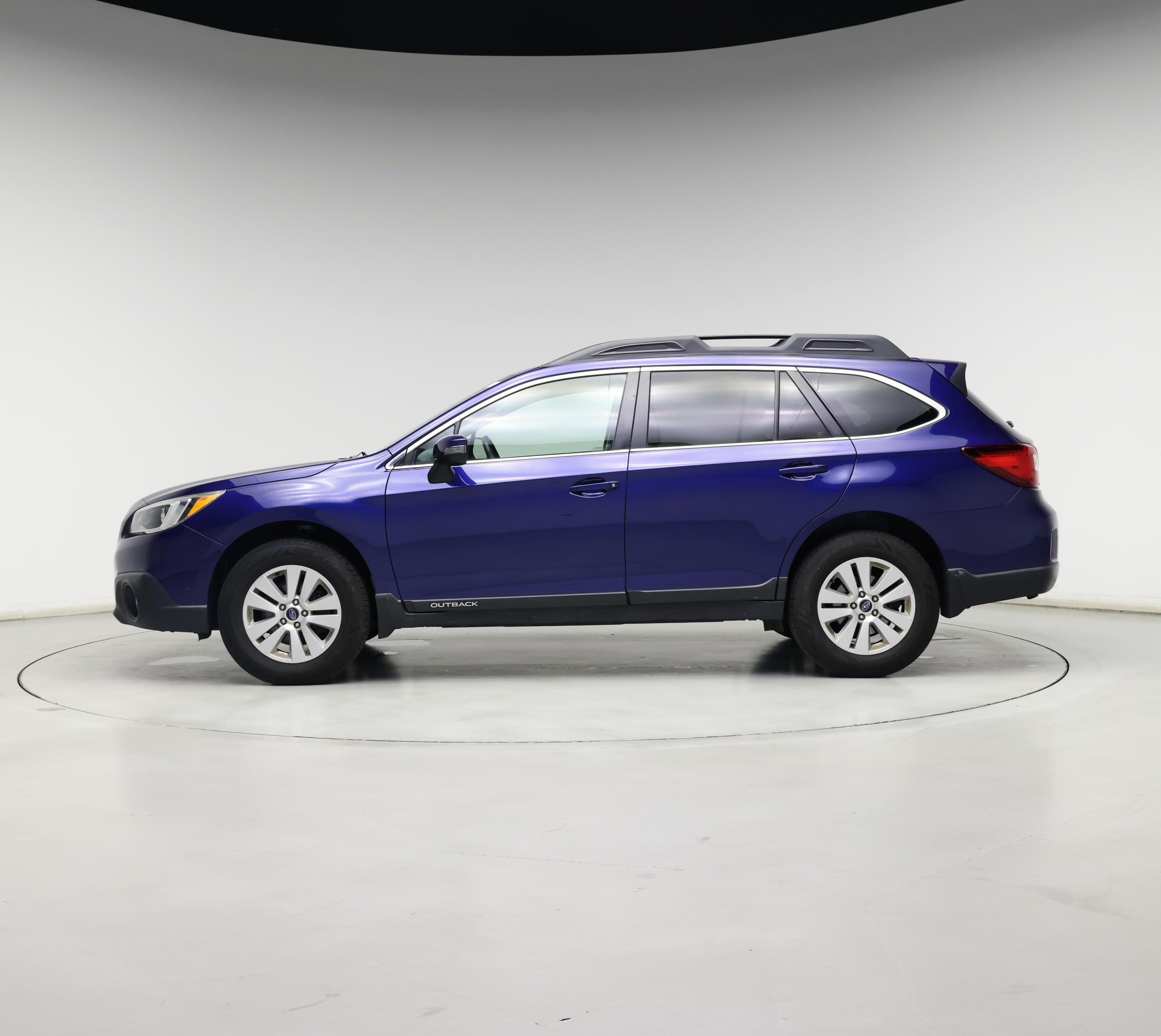 Thumbnail: 2015 Subaru Outback - 3