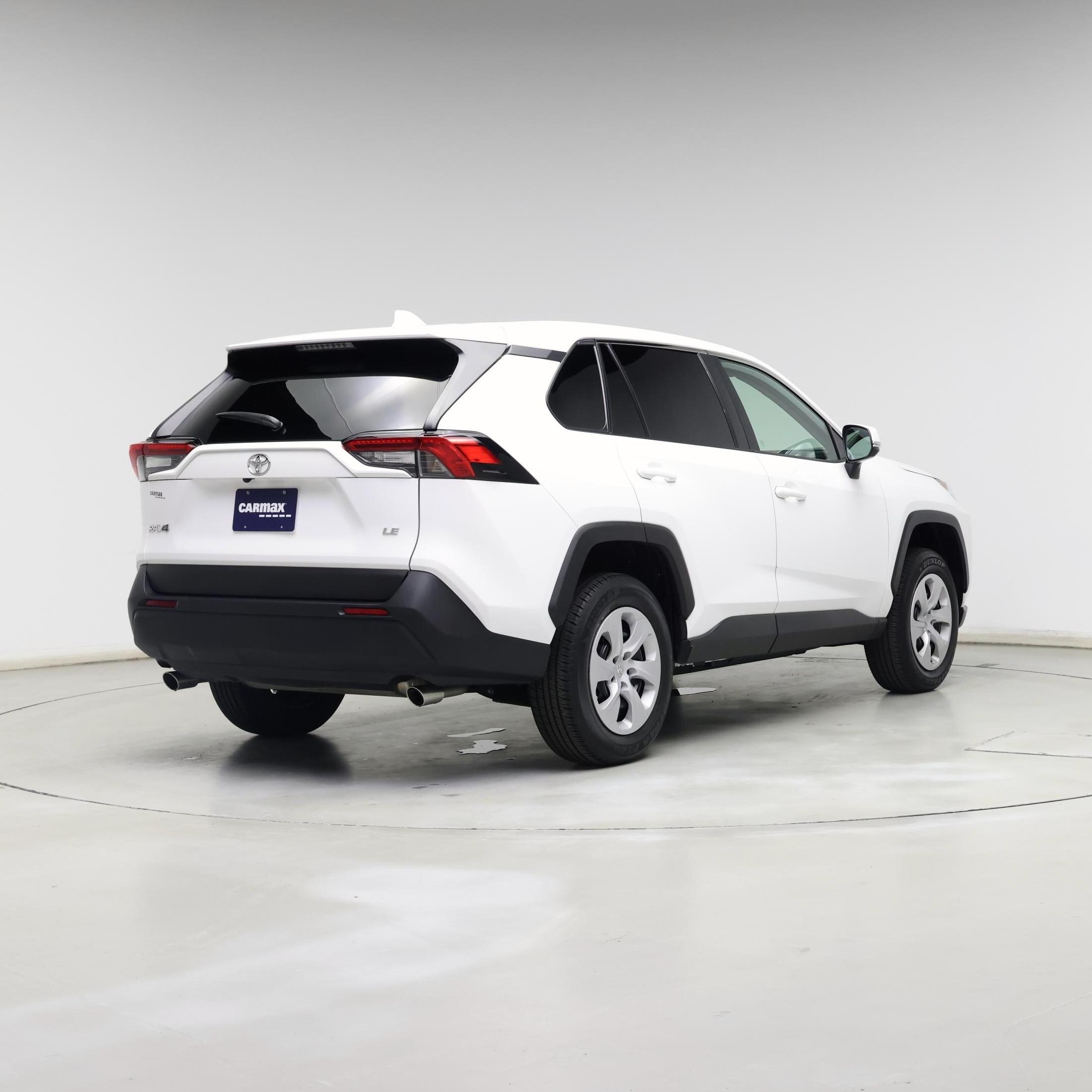 Thumbnail: 2024 Toyota RAV4 - 8