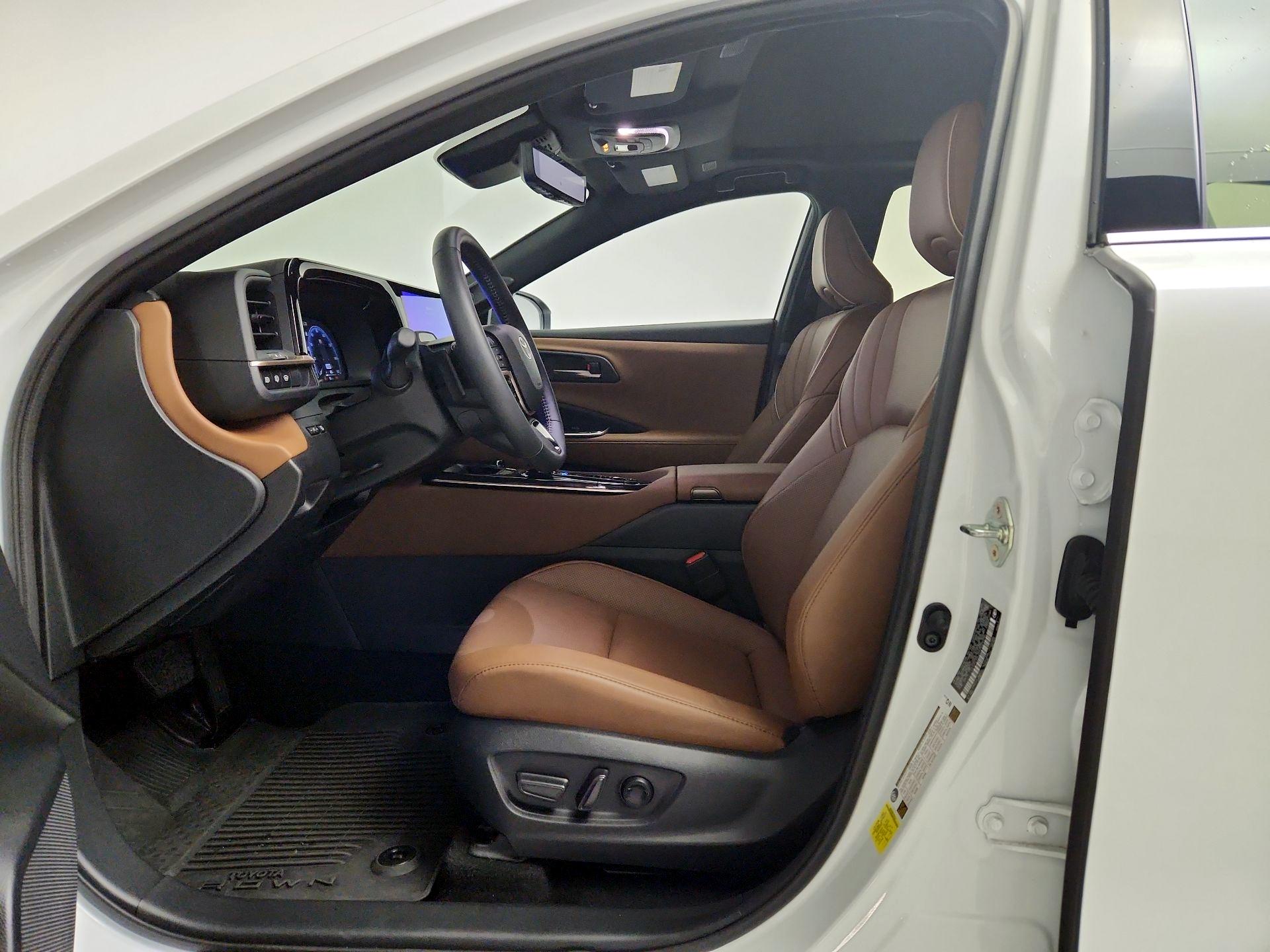 Thumbnail: 2025 Toyota Crown Signia - 11