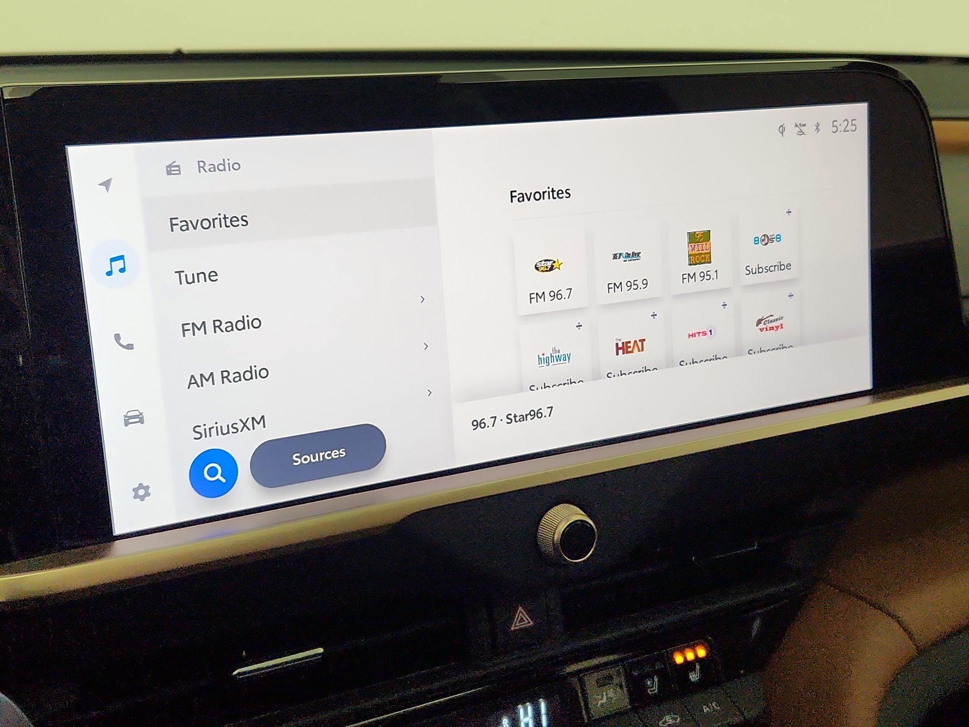 Thumbnail: 2025 Toyota Crown Signia - 15