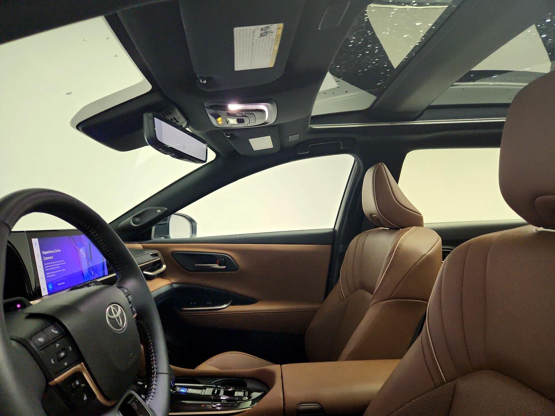 Thumbnail: 2025 Toyota Crown Signia - 19