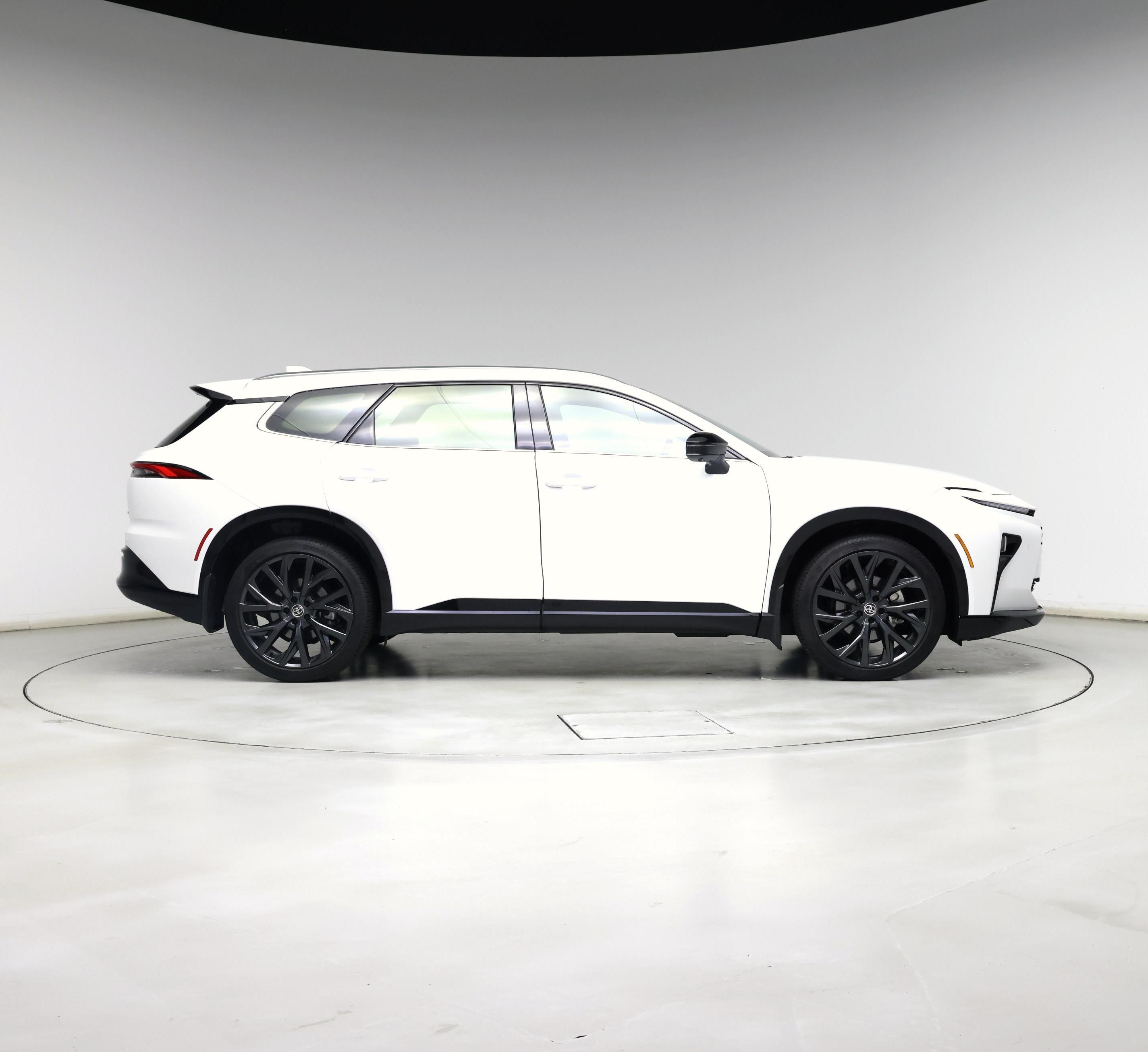 Thumbnail: 2025 Toyota Crown Signia - 7