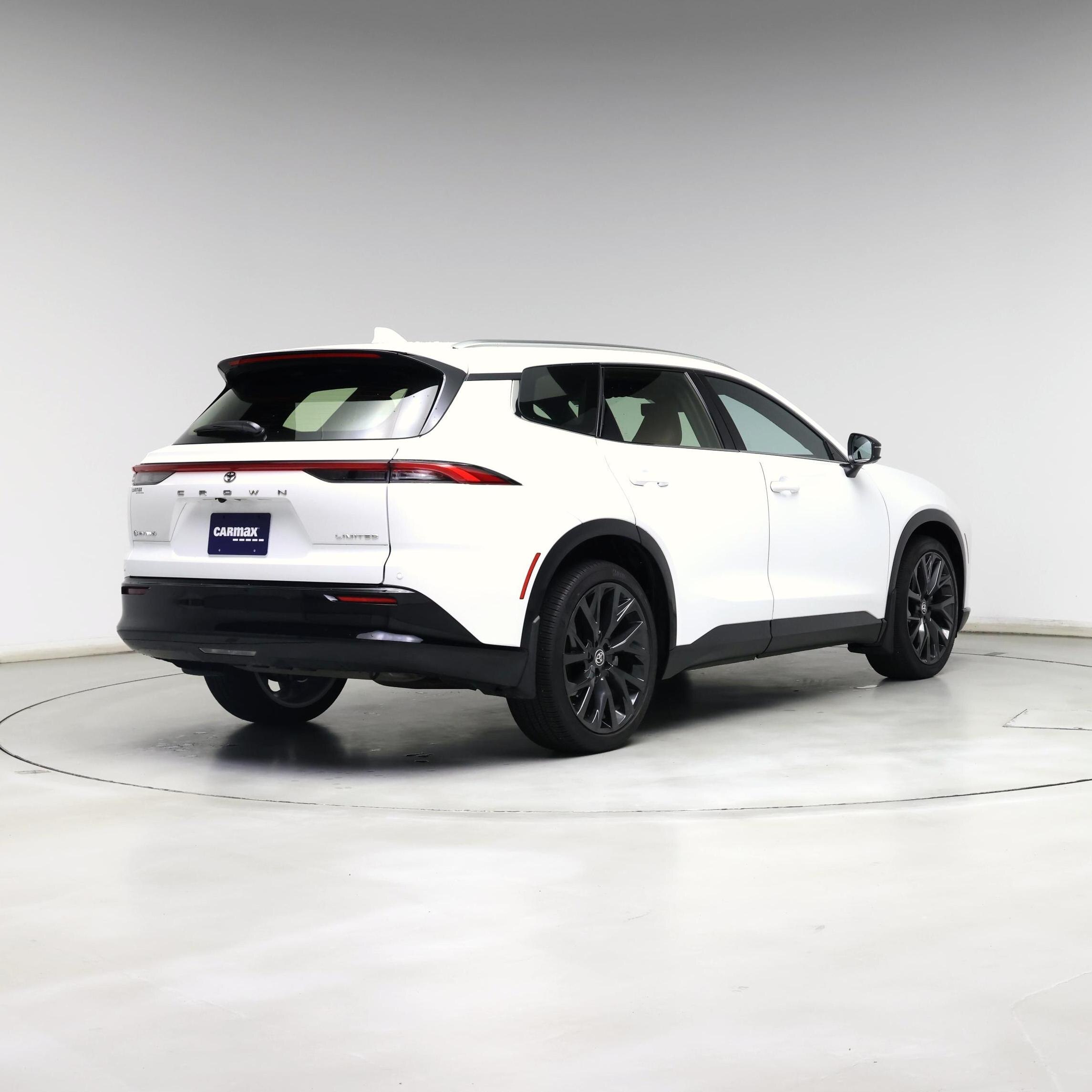 Thumbnail: 2025 Toyota Crown Signia - 8