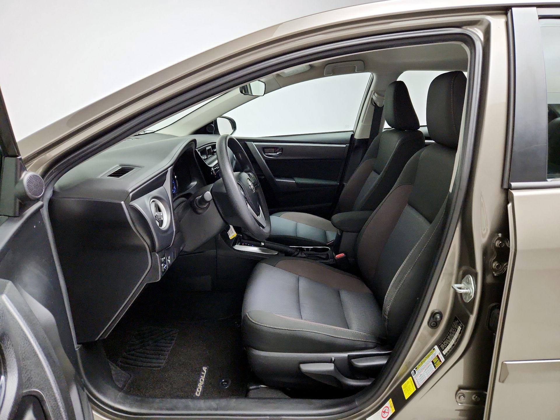 Thumbnail: 2017 Toyota Corolla - 11