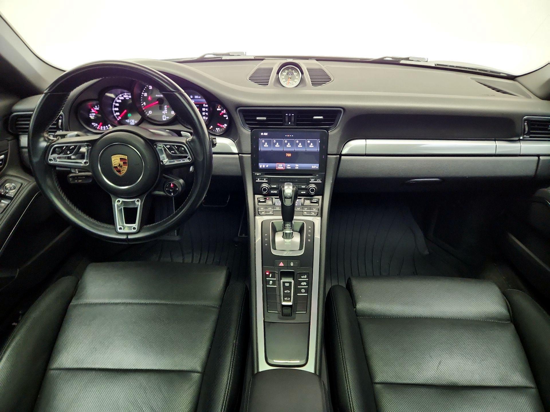 Thumbnail: 2017 Porsche 911 - 9