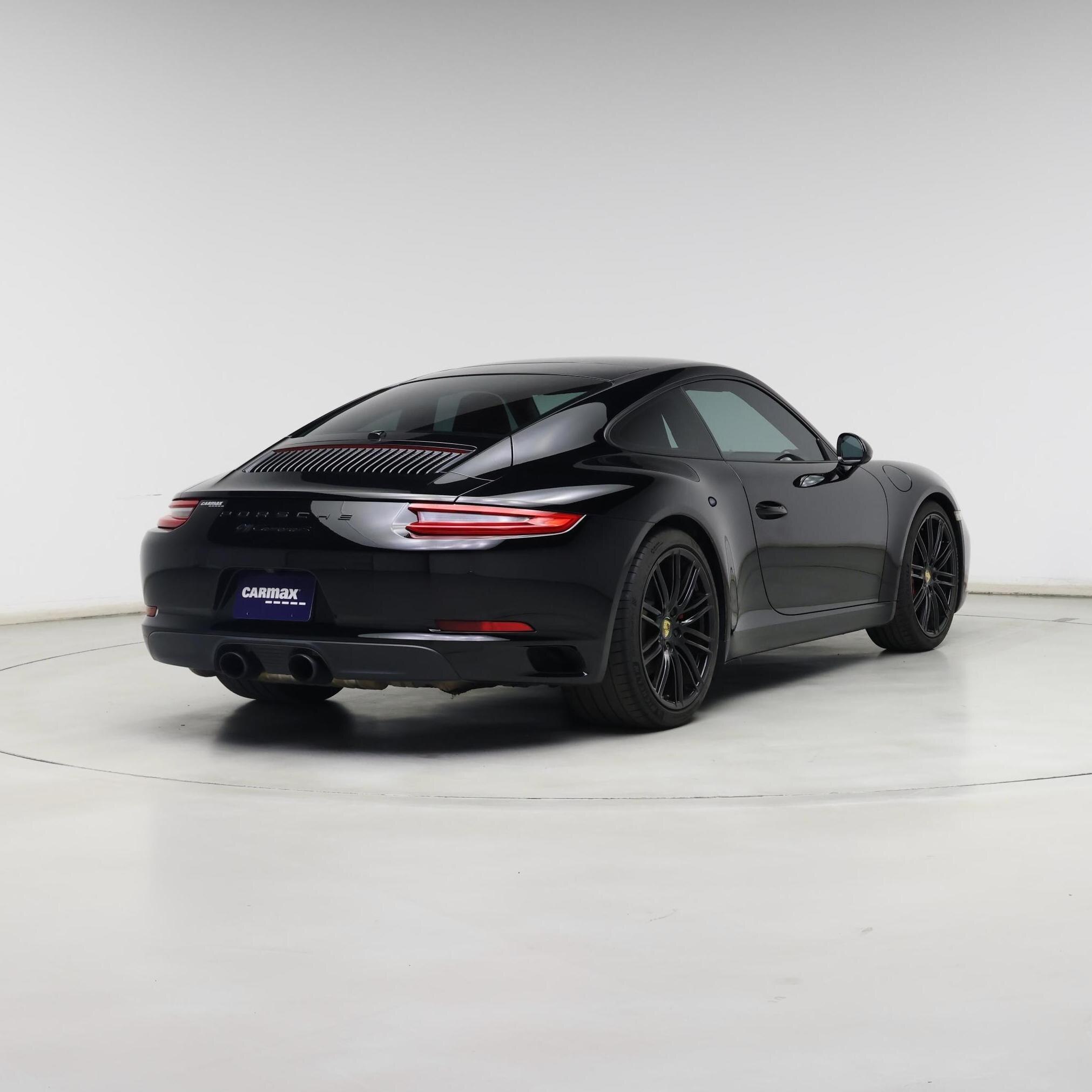 Thumbnail: 2017 Porsche 911 - 8