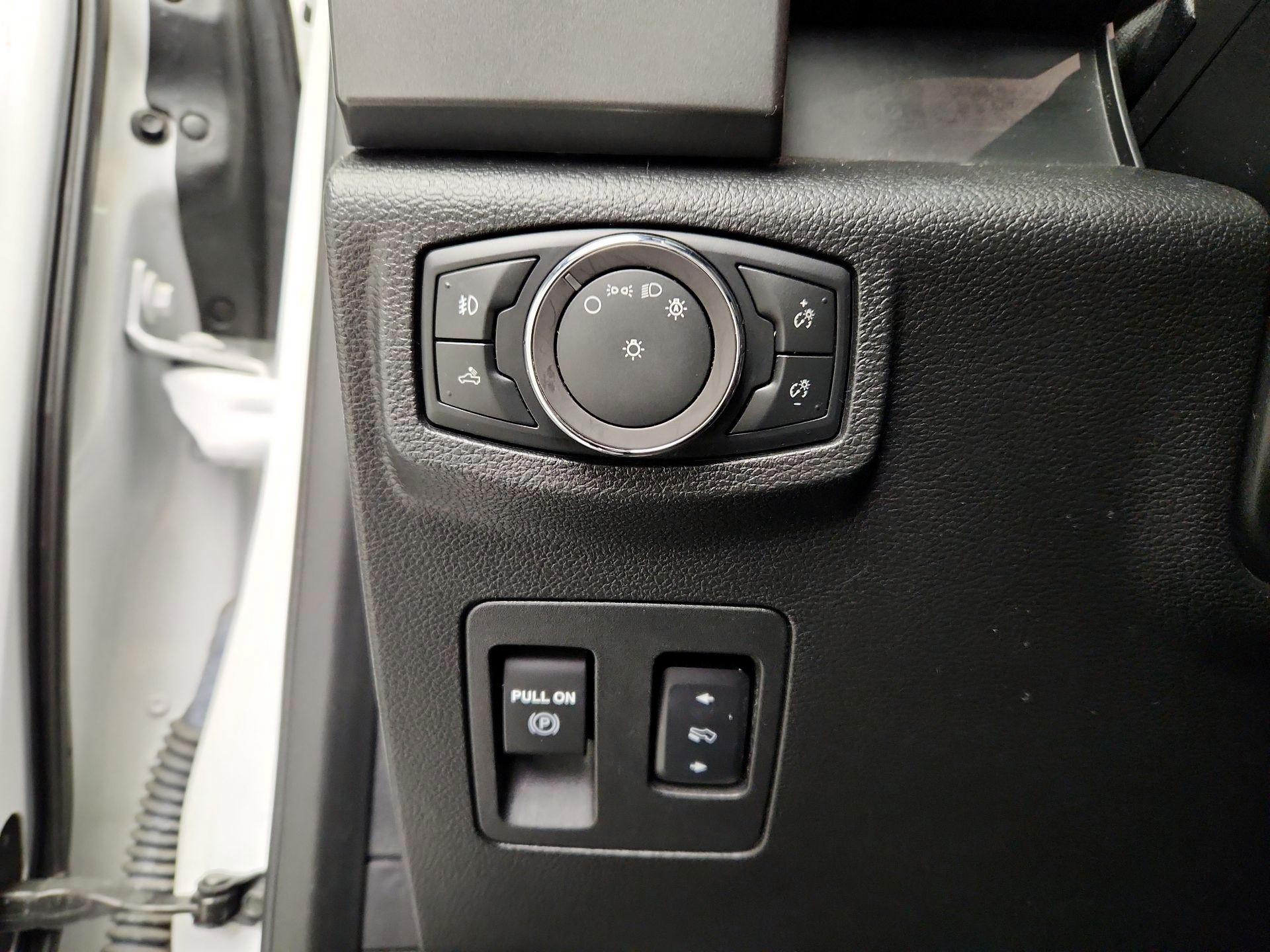 Thumbnail: 2018 Ford F-150 - 13