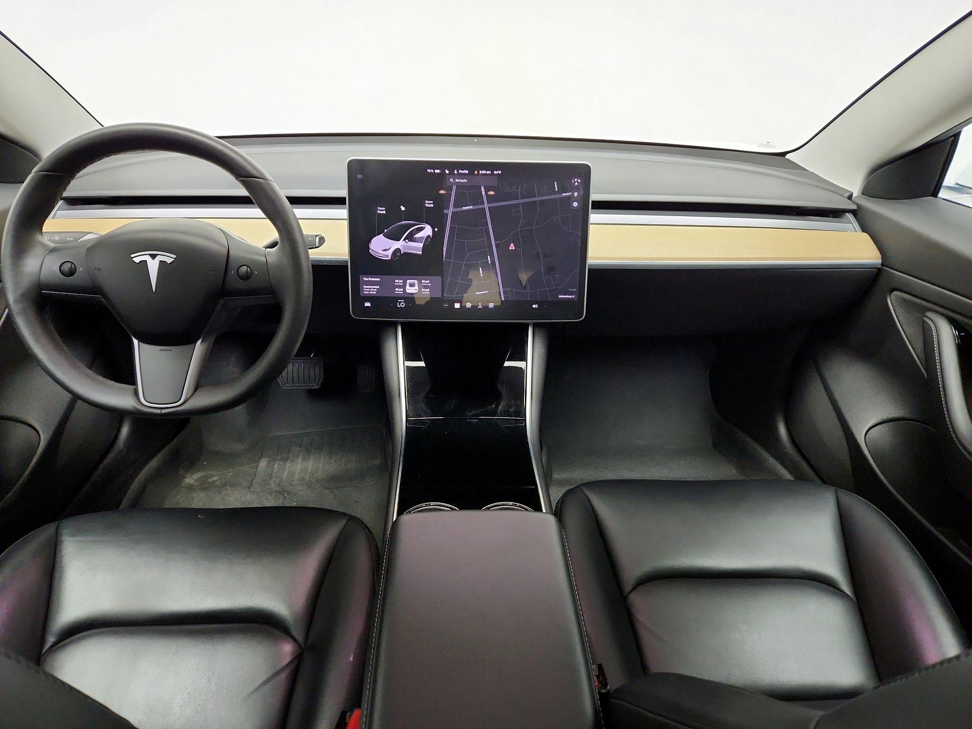 Thumbnail: 2020 Tesla Model 3 - 9