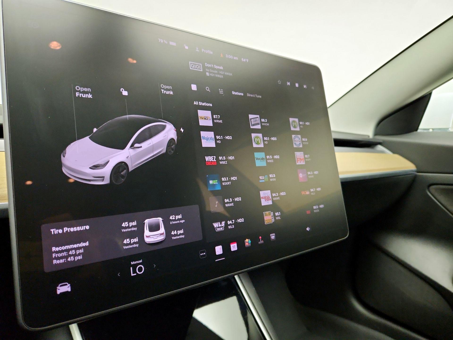 Thumbnail: 2020 Tesla Model 3 - 15