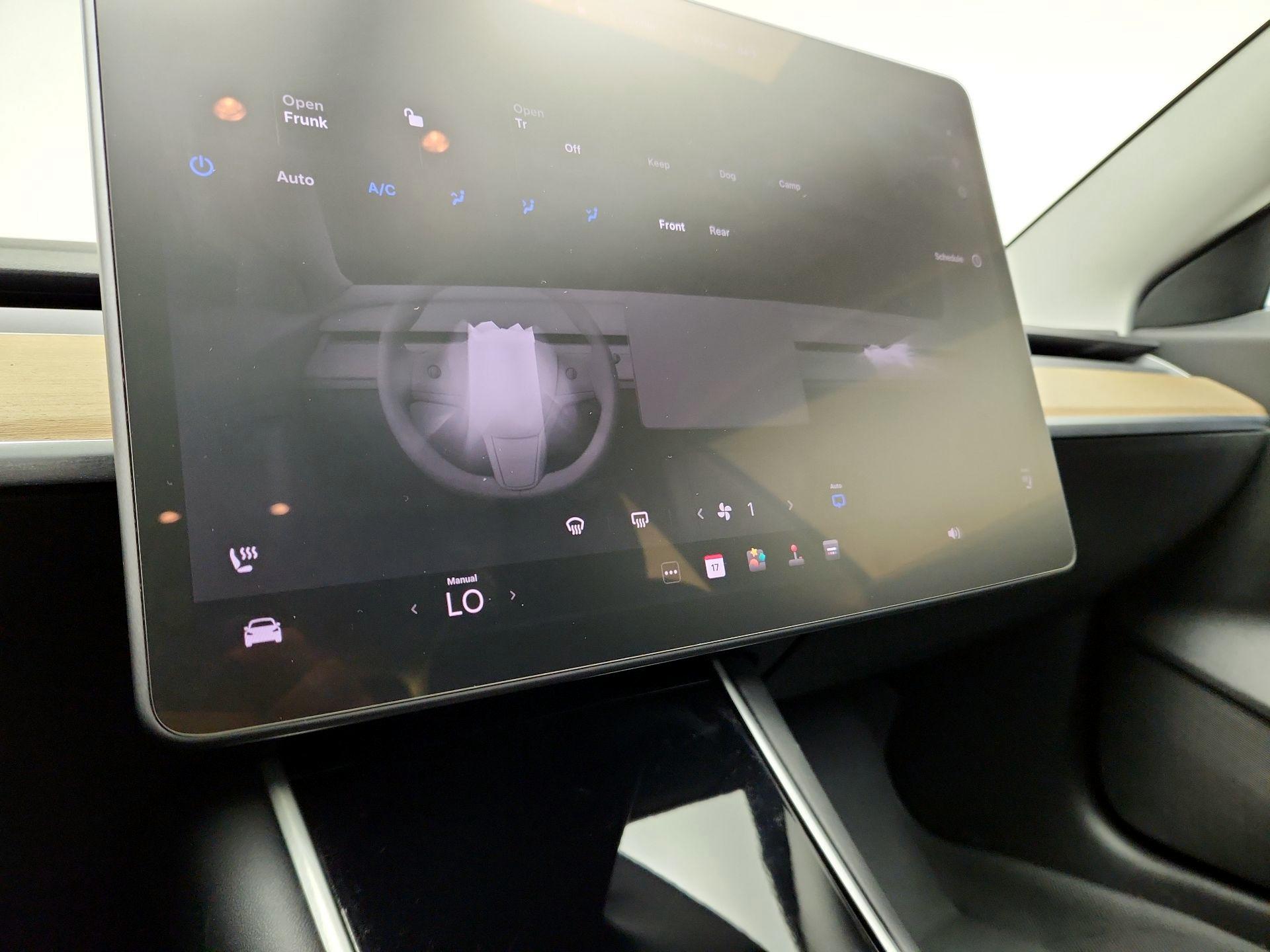 Thumbnail: 2020 Tesla Model 3 - 16