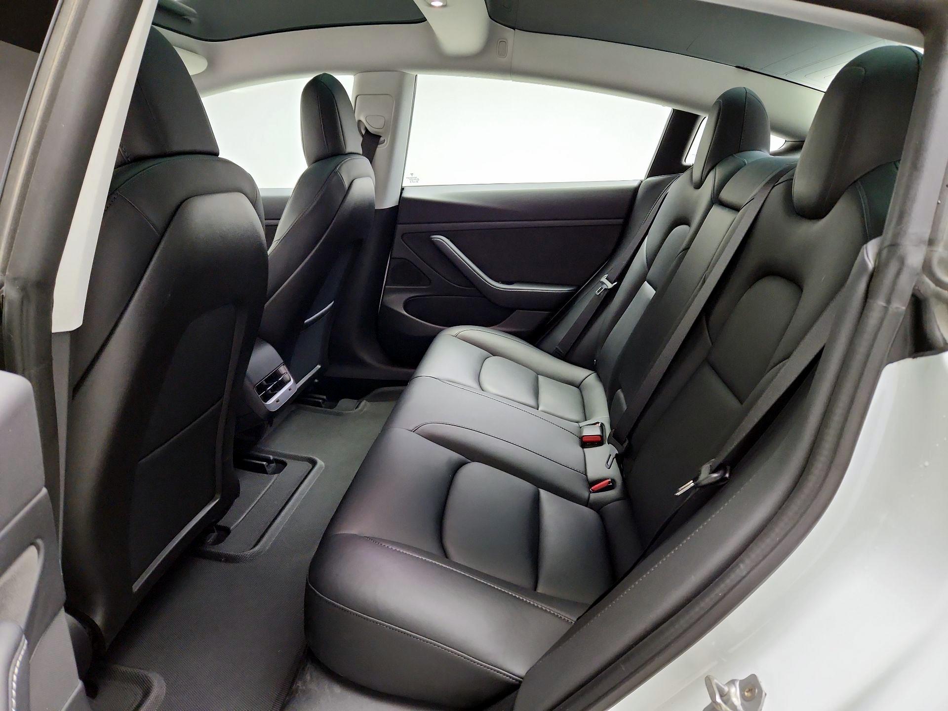 Thumbnail: 2020 Tesla Model 3 - 19