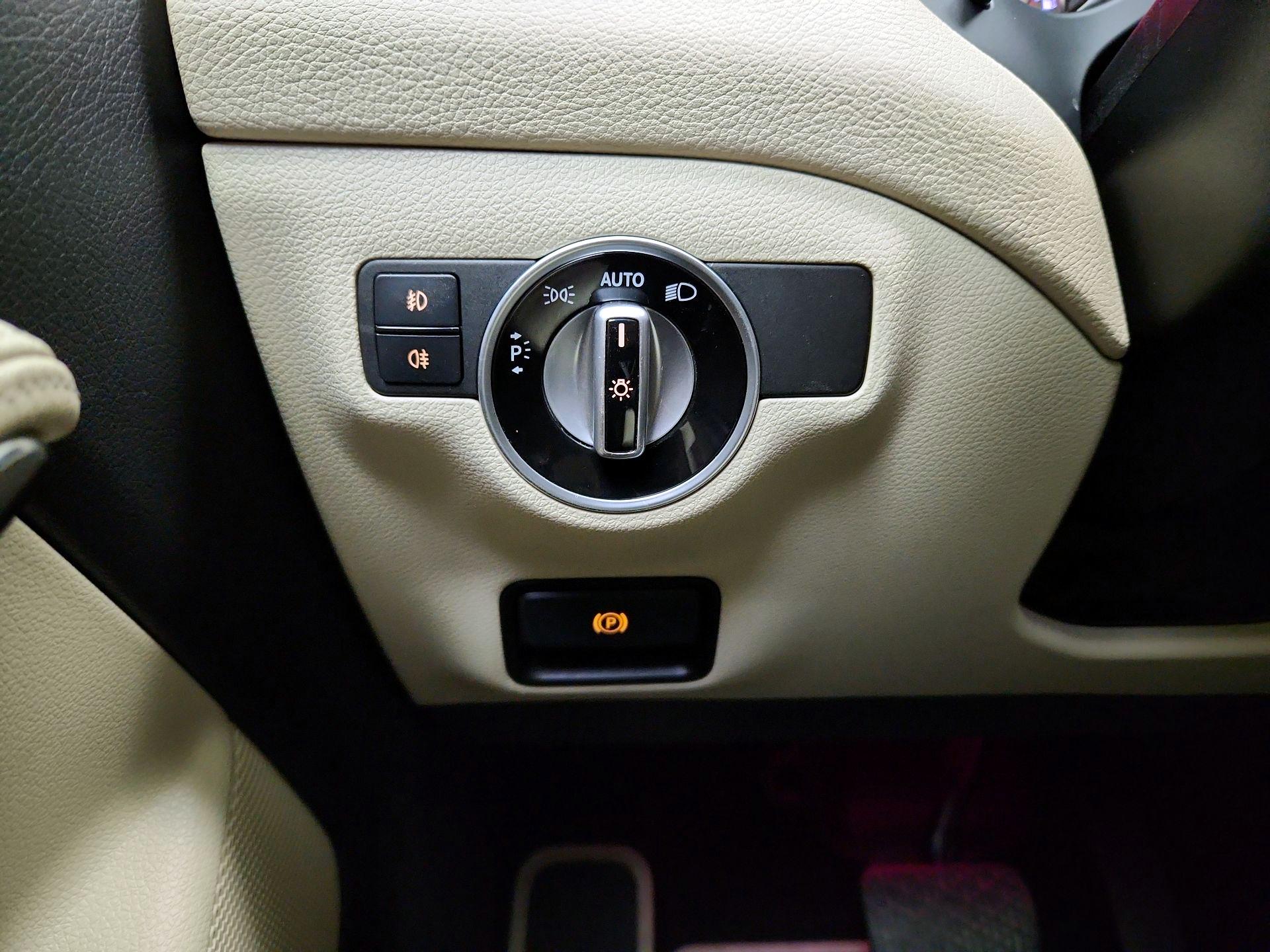 Thumbnail: 2017 Mercedes-Benz GLA - 13