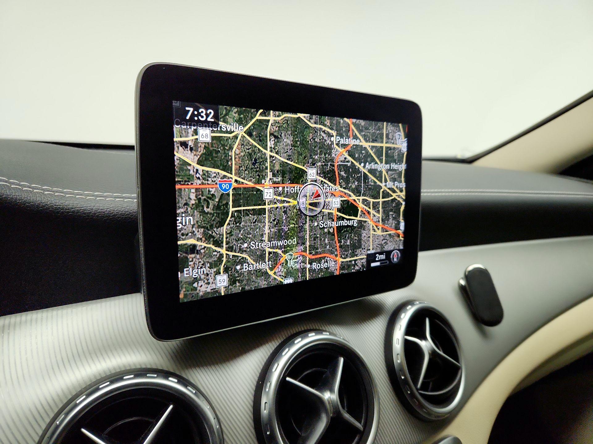 Thumbnail: 2017 Mercedes-Benz GLA - 14