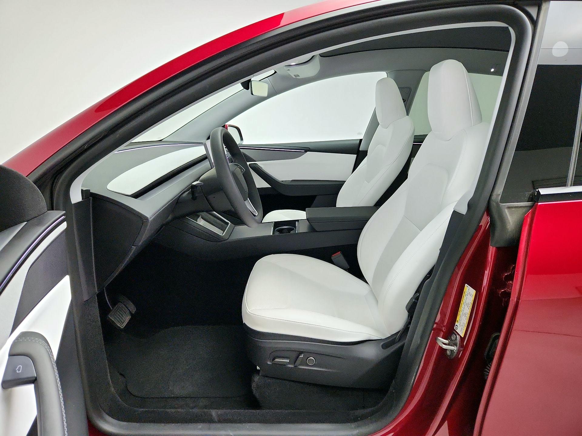 Thumbnail: 2026 Tesla Model Y - 11