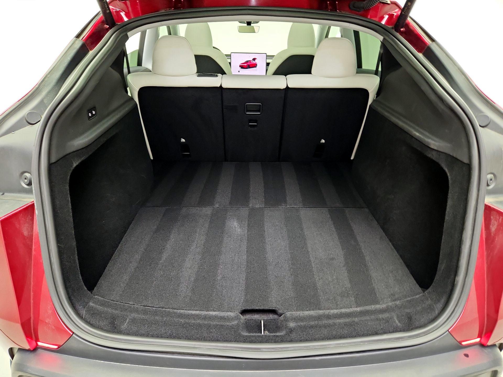 Thumbnail: 2026 Tesla Model Y - 20