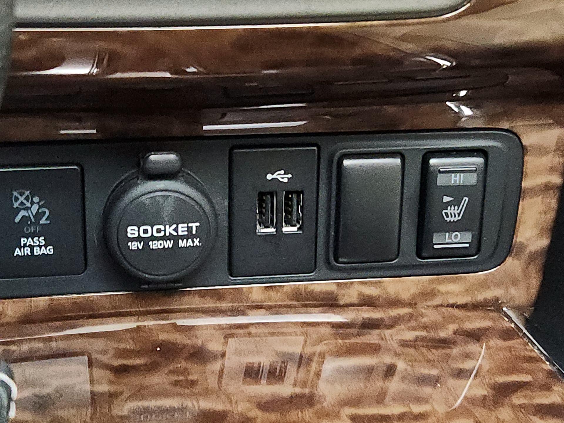 Thumbnail: 2019 Nissan Armada - 19