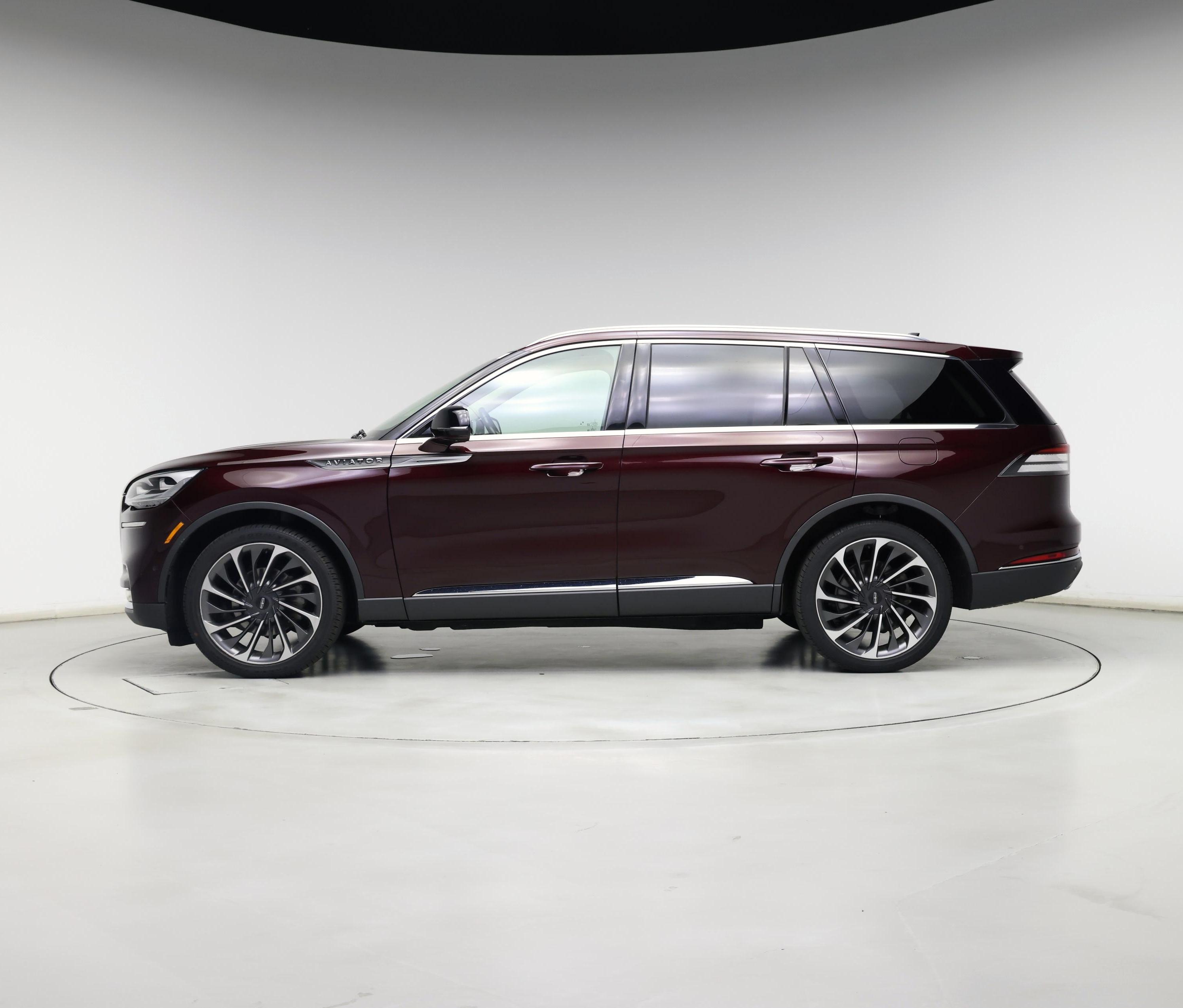 Thumbnail: 2021 Lincoln Aviator - 3