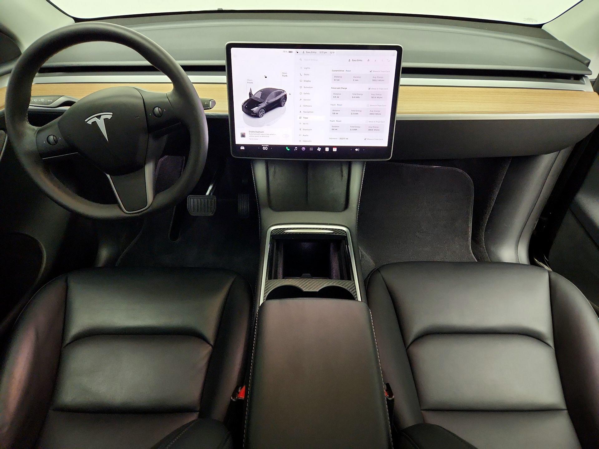 Thumbnail: 2025 Tesla Model Y - 9