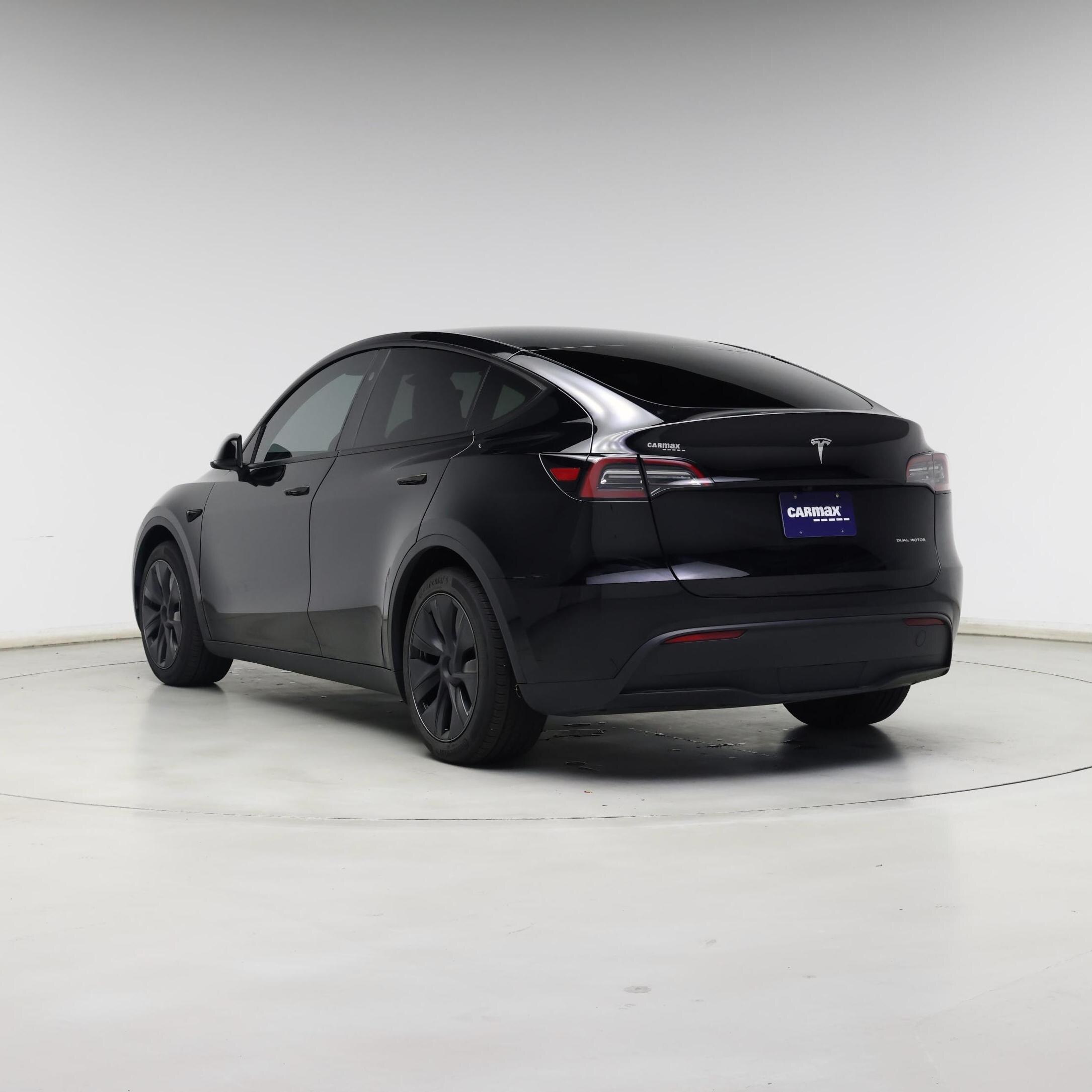 Thumbnail: 2025 Tesla Model Y - 2