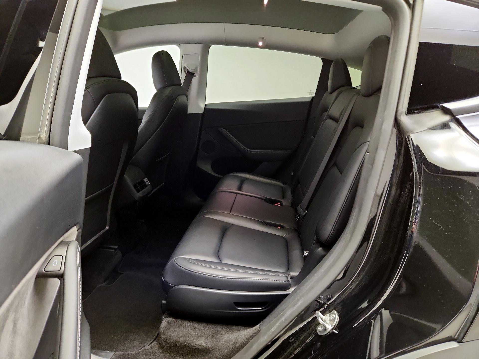 Thumbnail: 2025 Tesla Model Y - 19