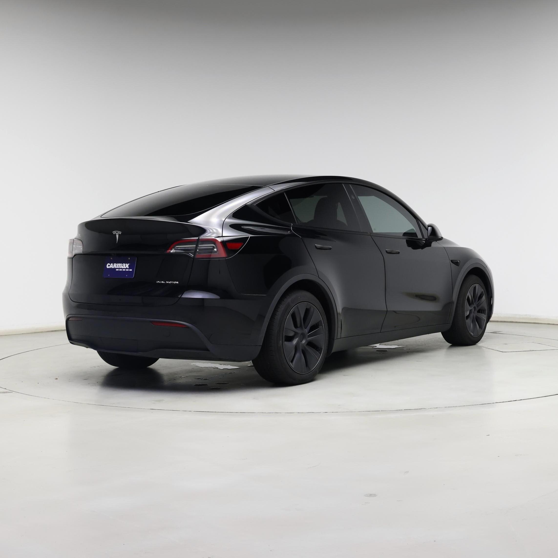 Thumbnail: 2025 Tesla Model Y - 8