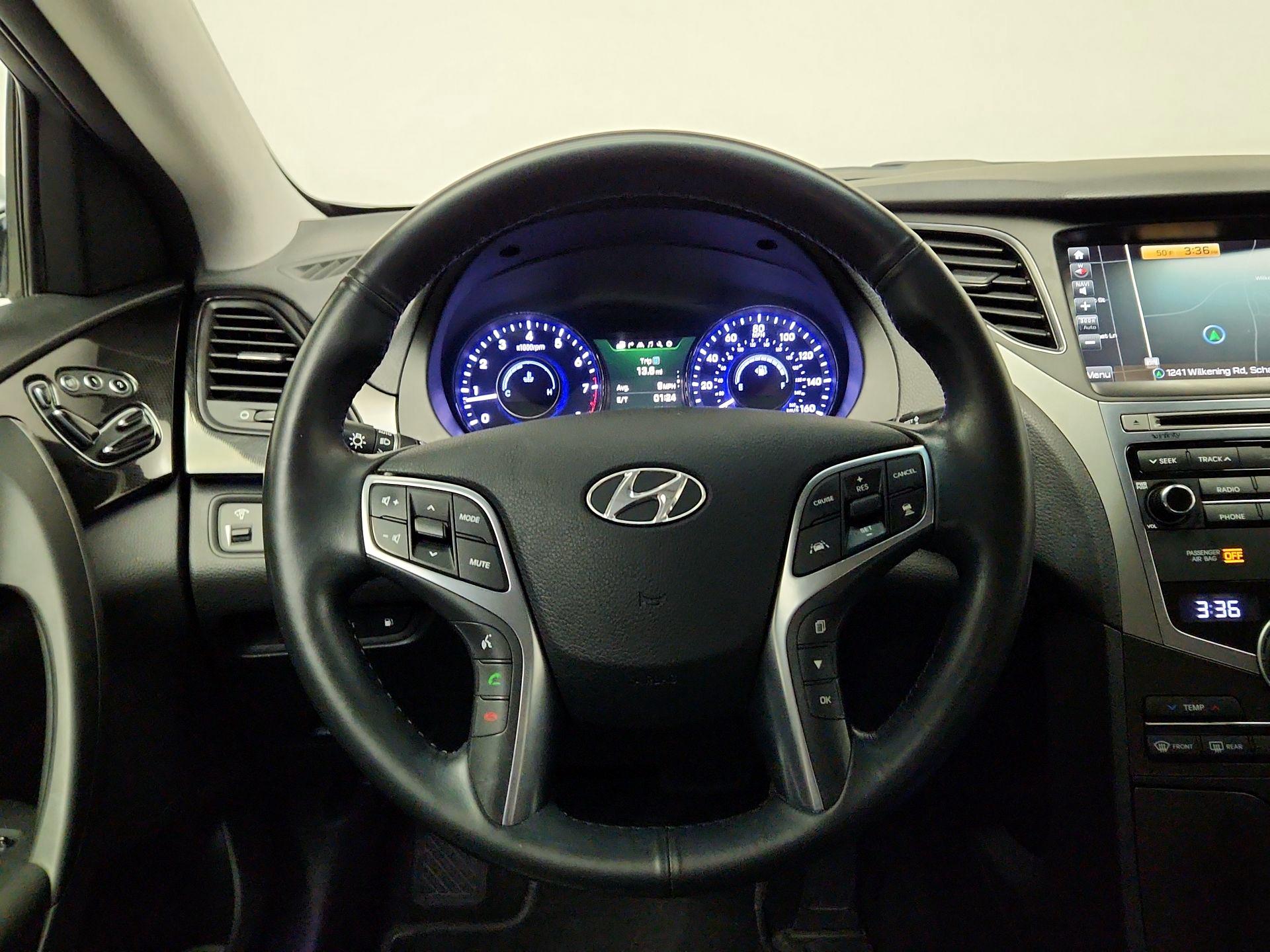 Thumbnail: 2016 Hyundai Azera - 10