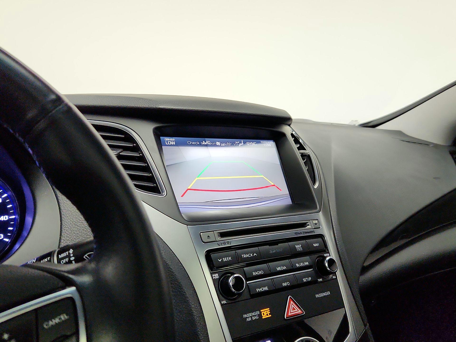 Thumbnail: 2016 Hyundai Azera - 15