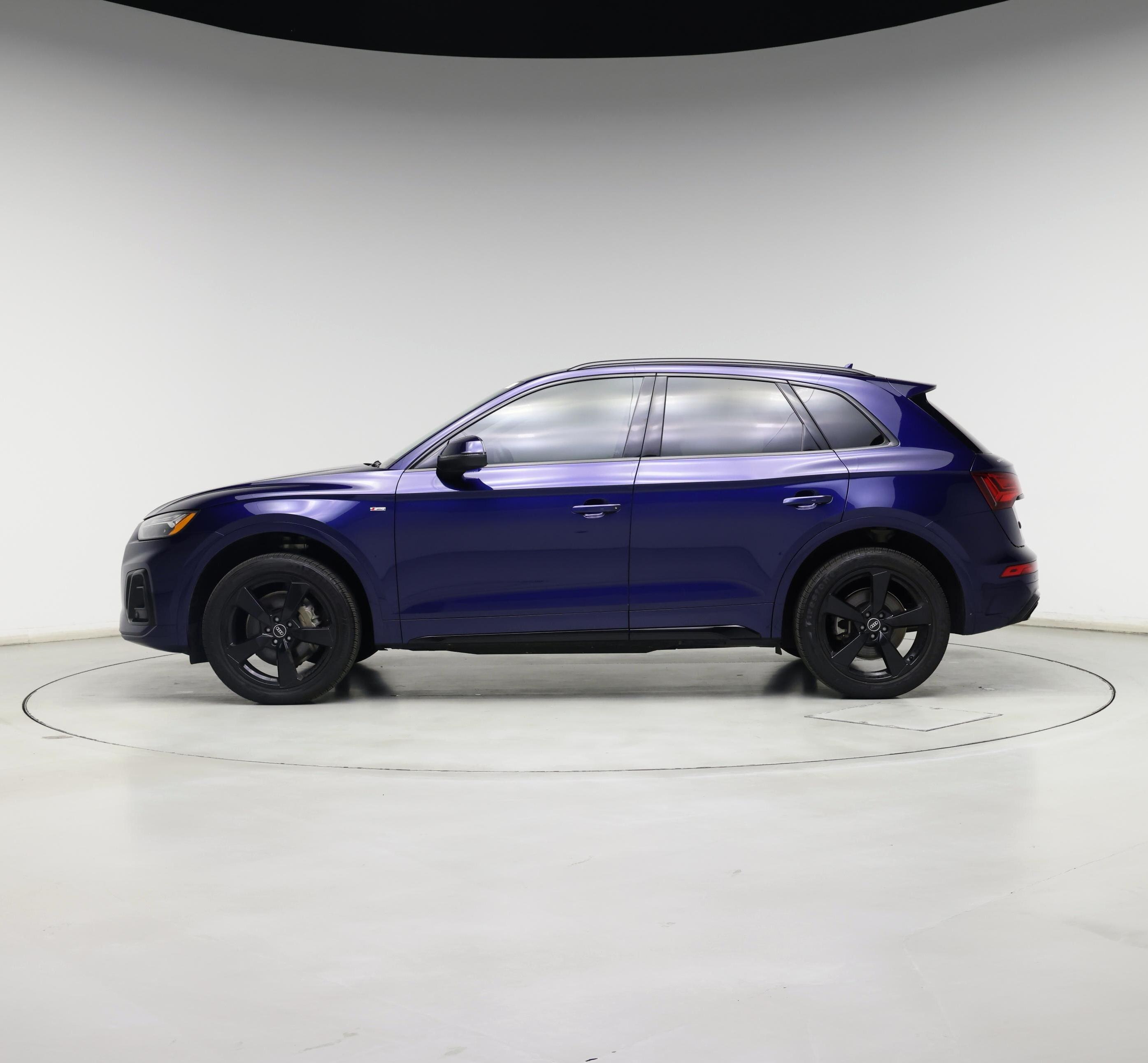 Thumbnail: 2022 Audi Q5 - 3