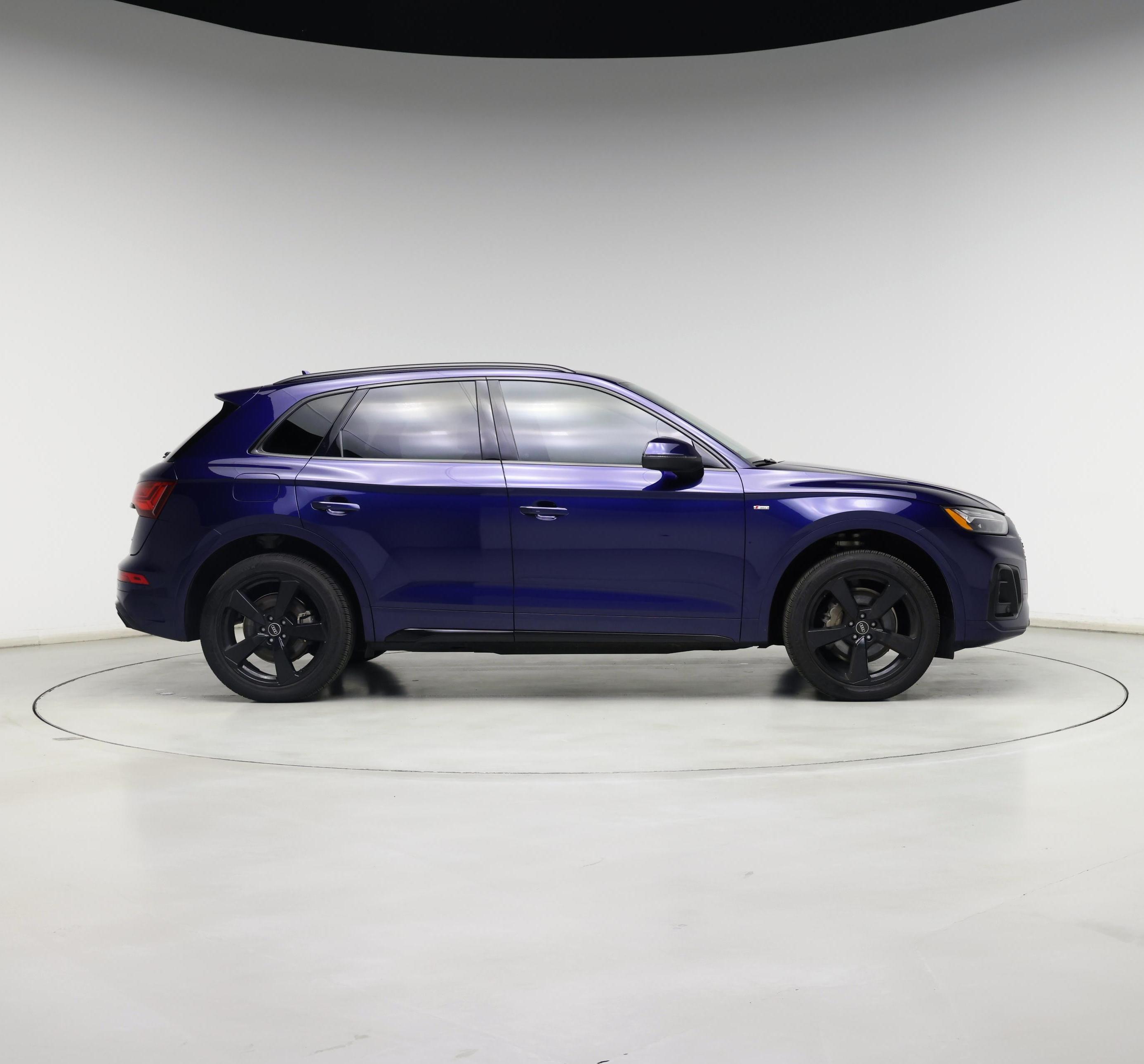 Thumbnail: 2022 Audi Q5 - 7