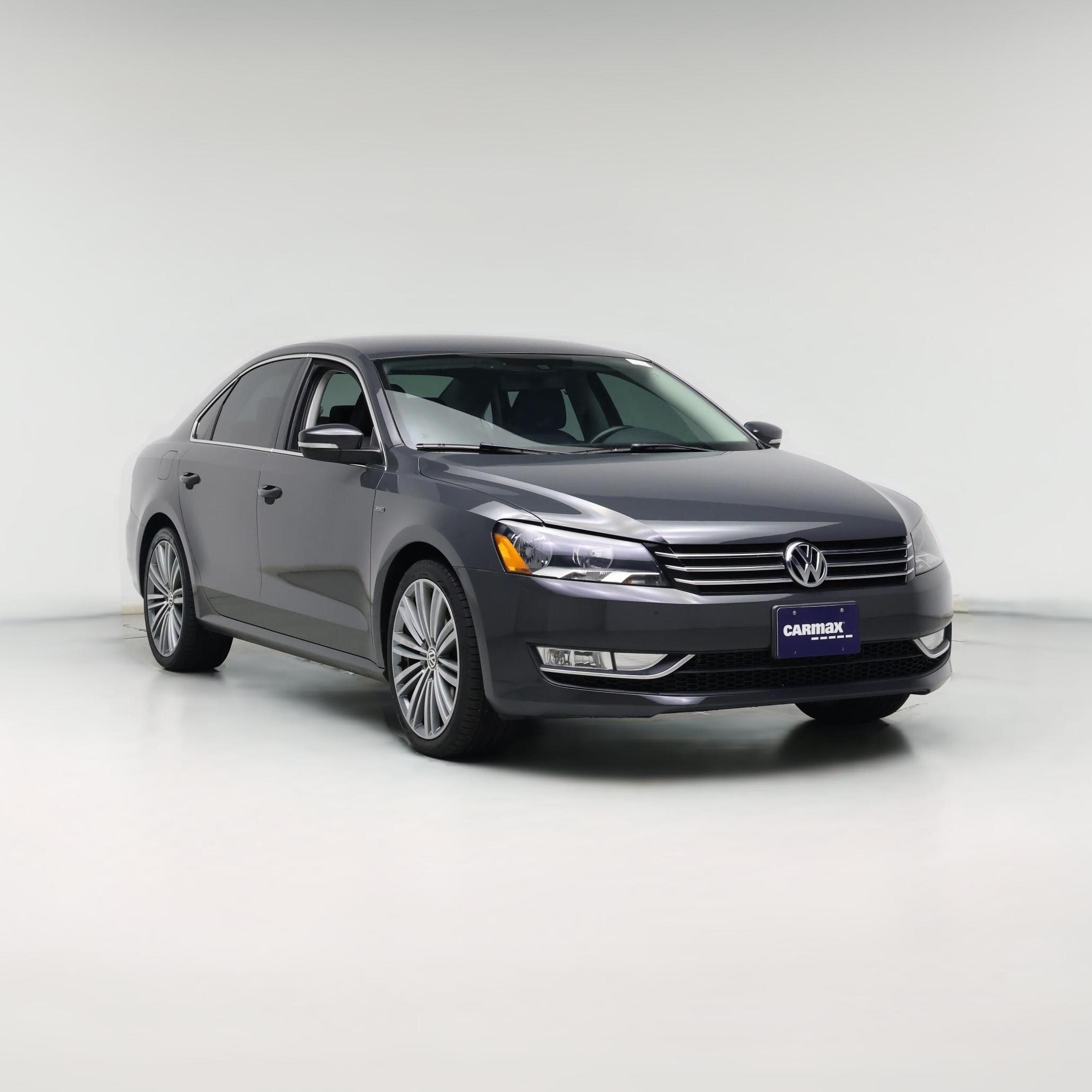 Thumbnail: 2015 Volkswagen Passat - 1